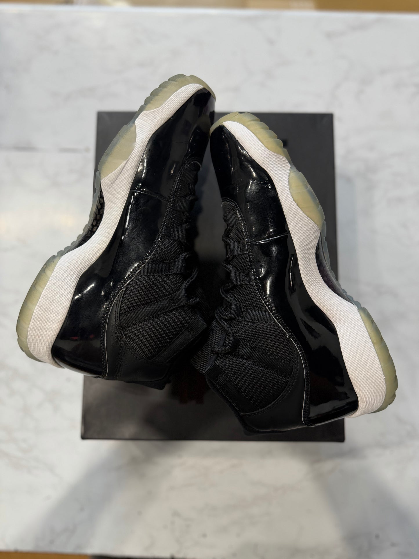 Jordan 11 Retro Space Jam (2016) PRE-OWNED
