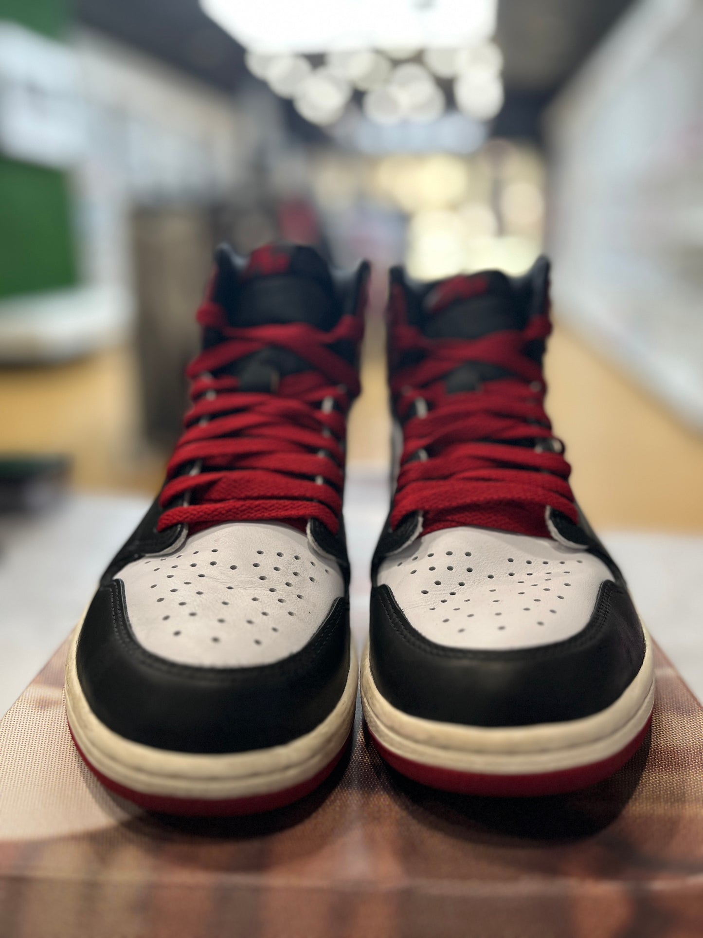 Jordan 1 Retro High OG Black Toe Reimagined PRE-OWNED