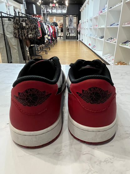 Jordan 1 Retro Low OG Black Toe (2023) PRE-OWNED