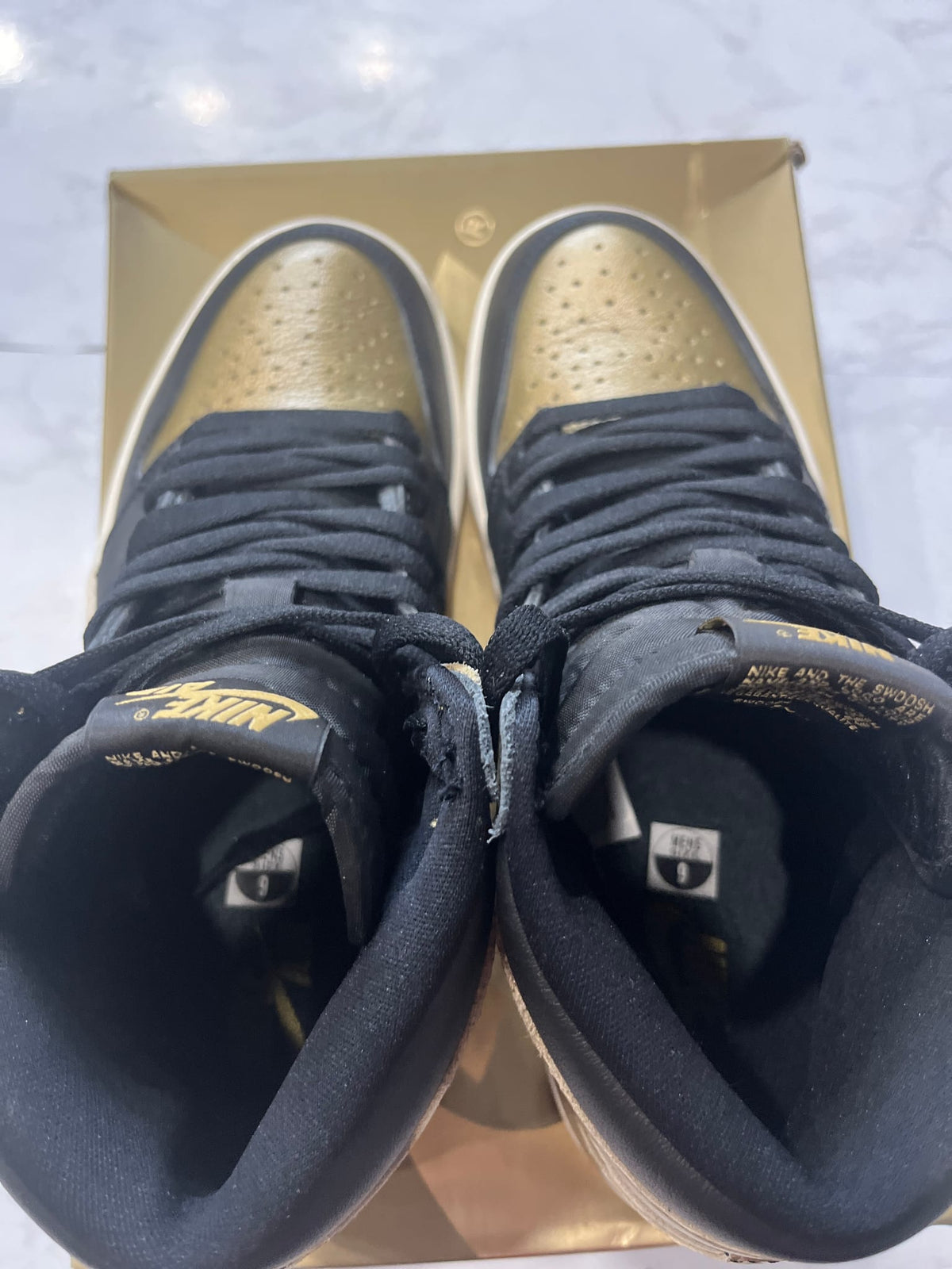 Jordan 1 Retro High OG Black Metallic Gold PRE-OWNED