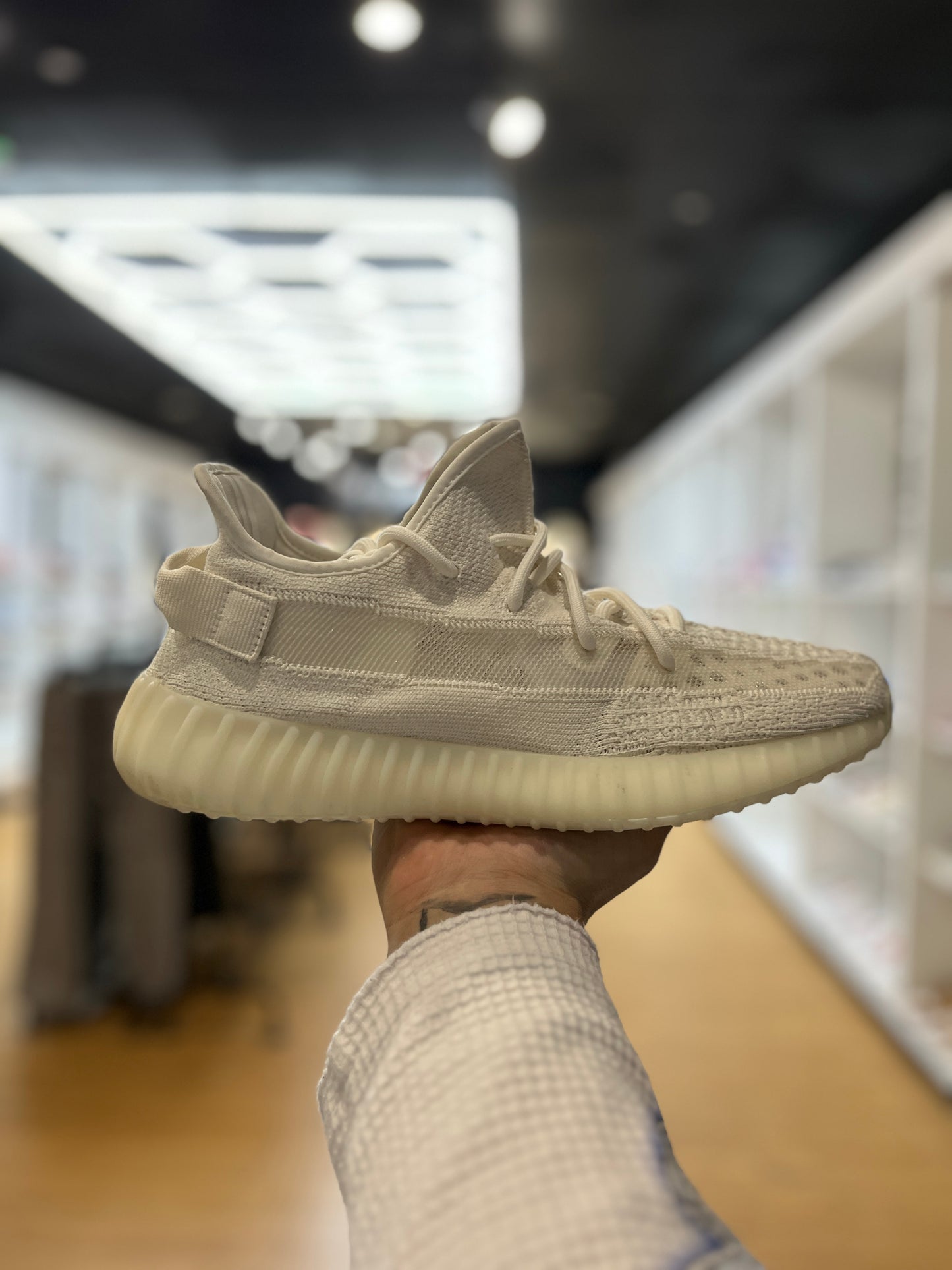 adidas Yeezy Boost 350 V2 Bone PRE-OWNED