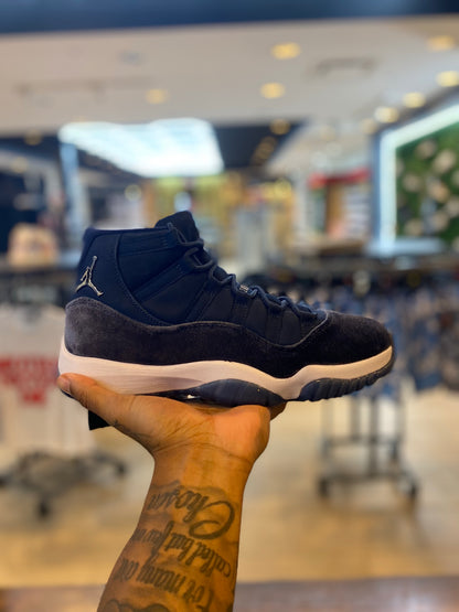 Jordan 11 Retro Midnight Navy (Women's) PRE-OWNED