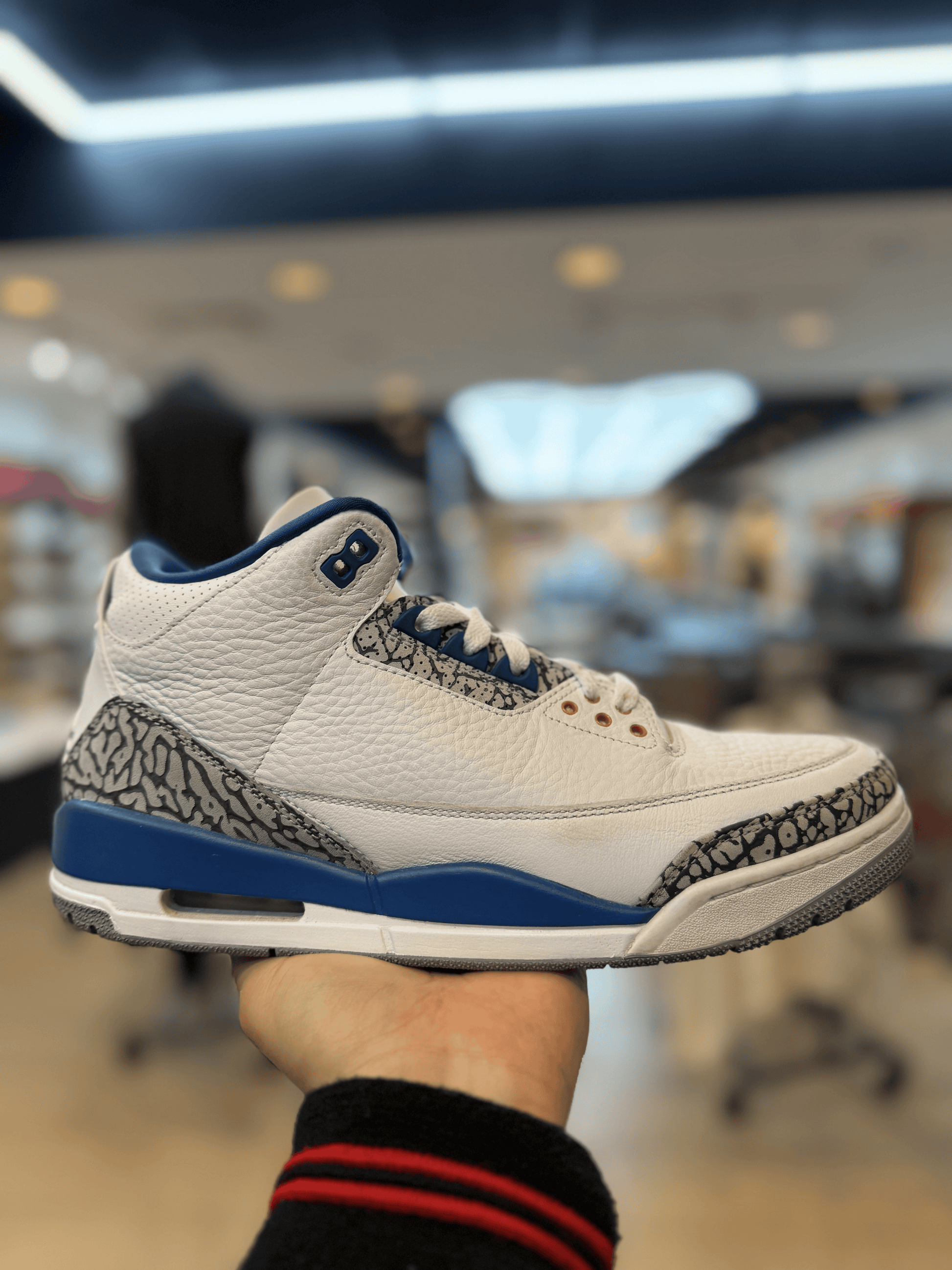Jordan 3 Retro Wizards PRE-OWNED