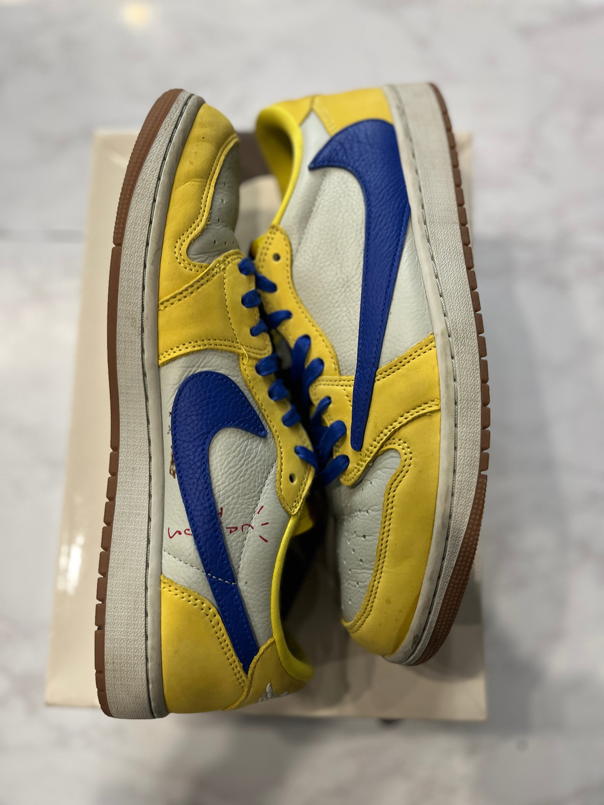 Jordan 1 Retro Low OG SP Travis Scott Canary (Women's) PRE-OWNED