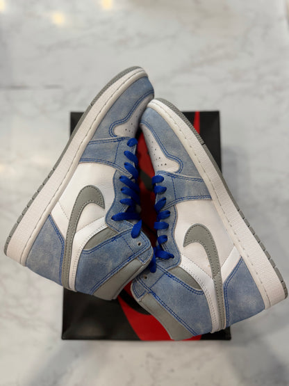 Jordan 1 Retro High Hyper Royal Smoke Grey PRE-OWNED