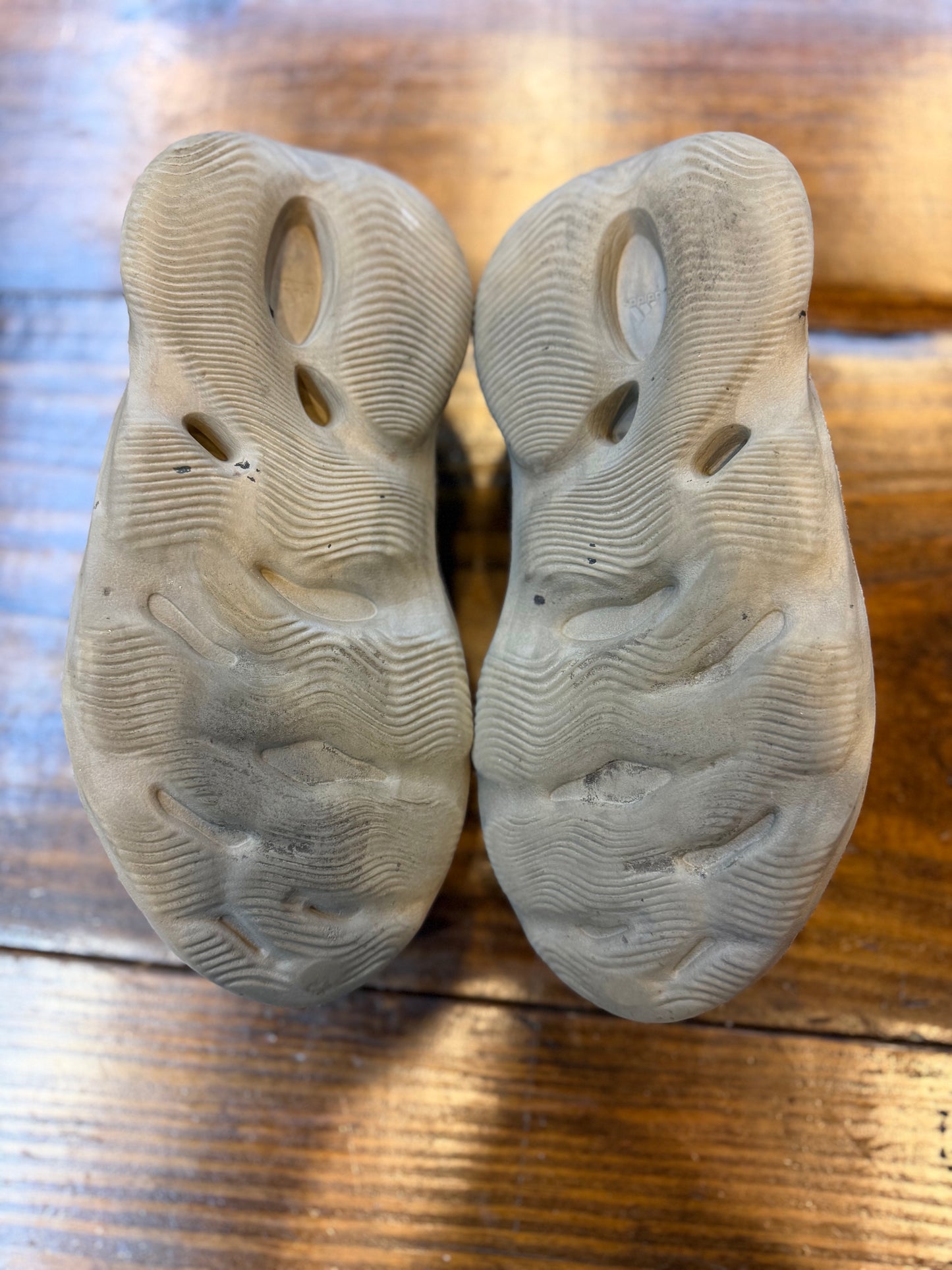 adidas Yeezy Foam RNNR Stone Sage PRE-OWNED