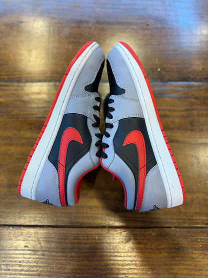 Jordan 1 Low Black Light Smoke Grey Gym Red PRE-OWNED