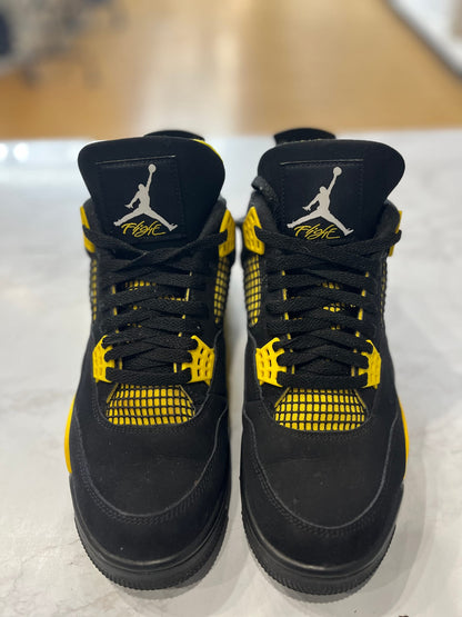Jordan 4 Retro Thunder (2023) PRE-OWNED