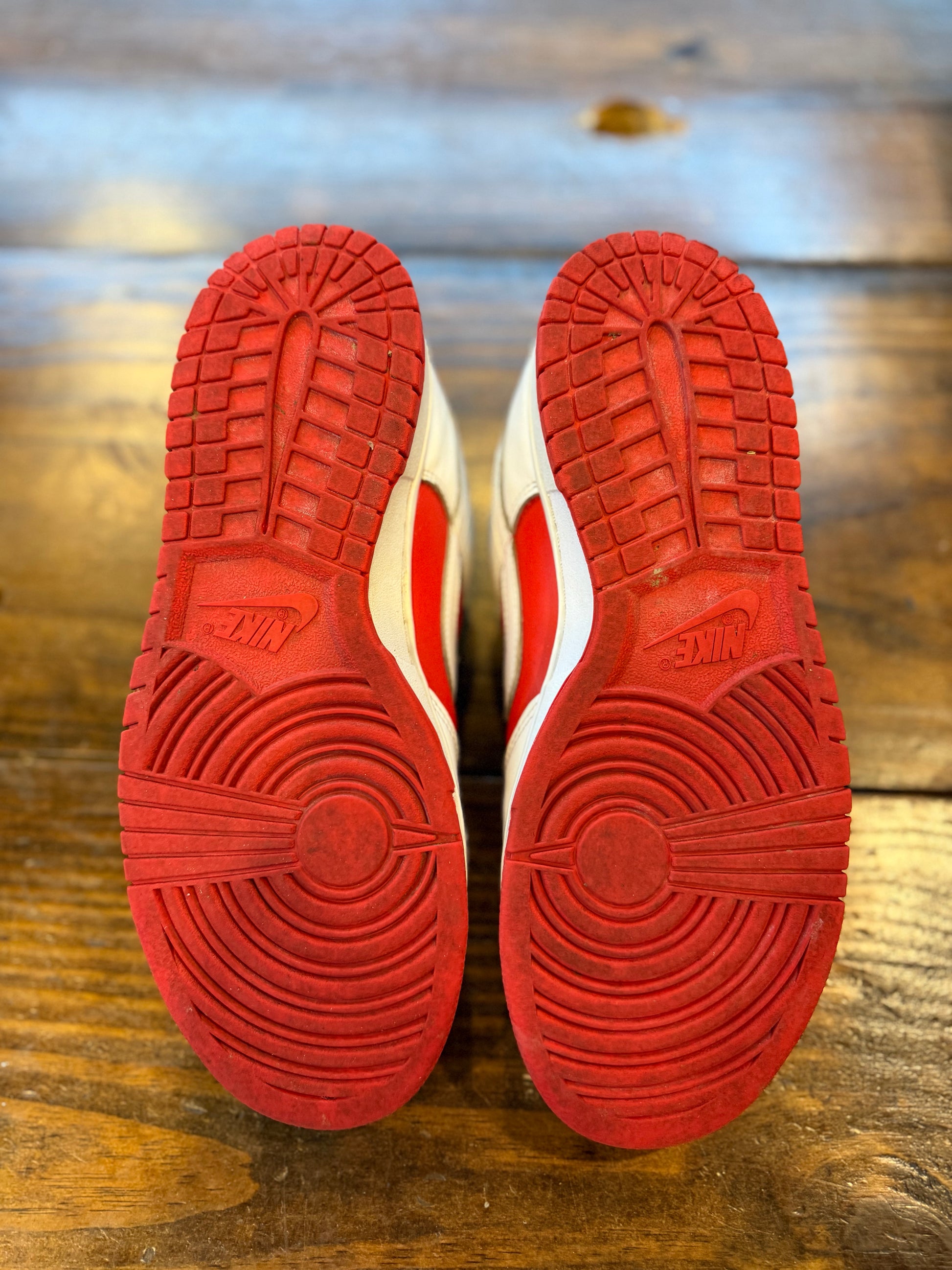 Nike Dunk Low Championship Red PRE-OWNED