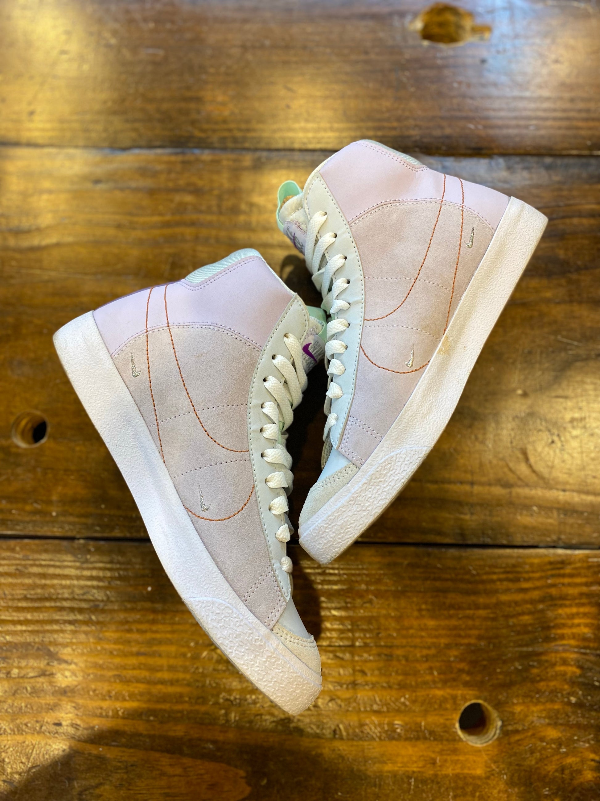 Nike Blazer Mid 77 SE Dance Barely Grape (GS) PRE-OWNED