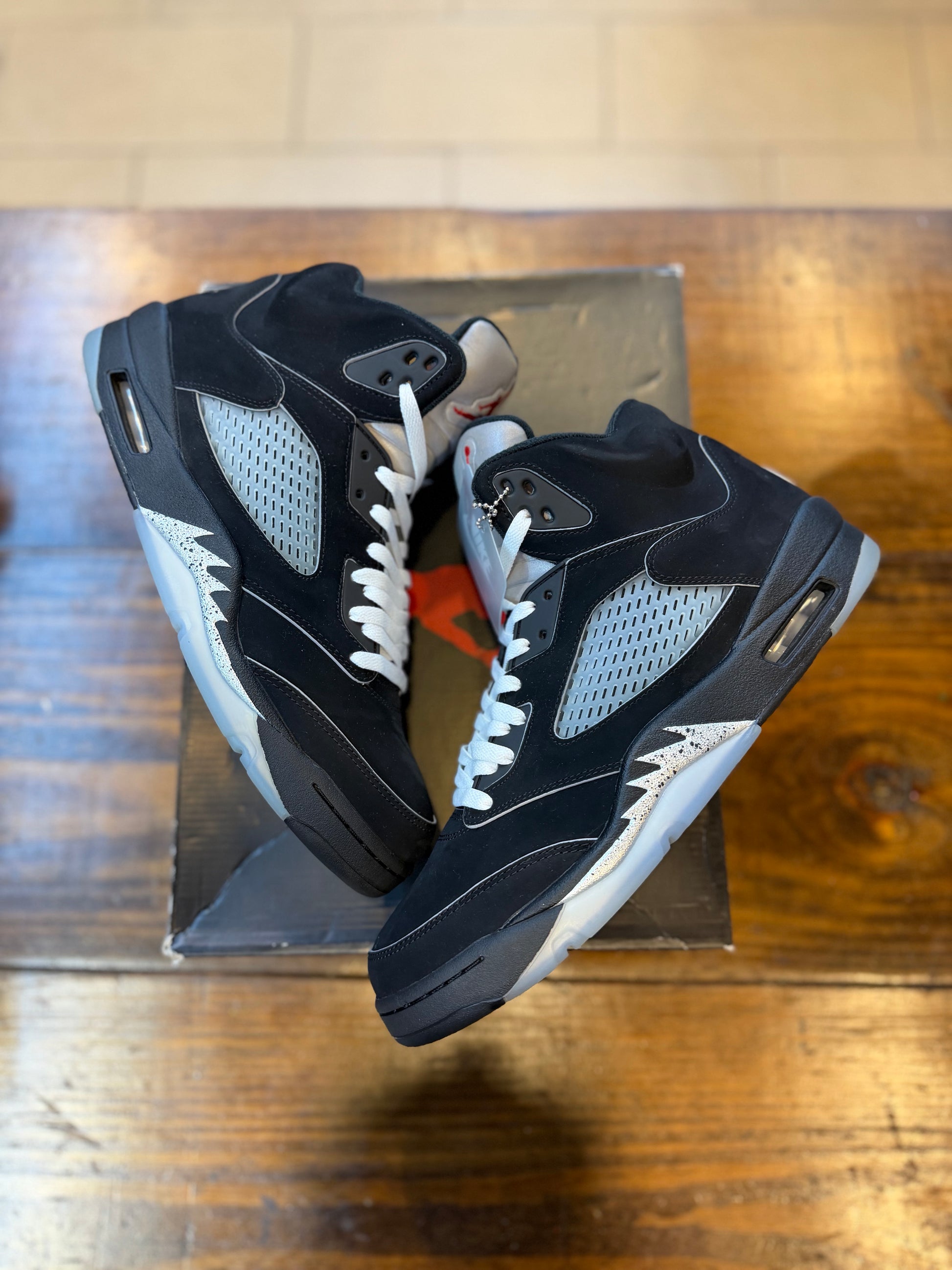 Jordan 5 Retro OG Black Metallic Reimagined PRE-OWNED