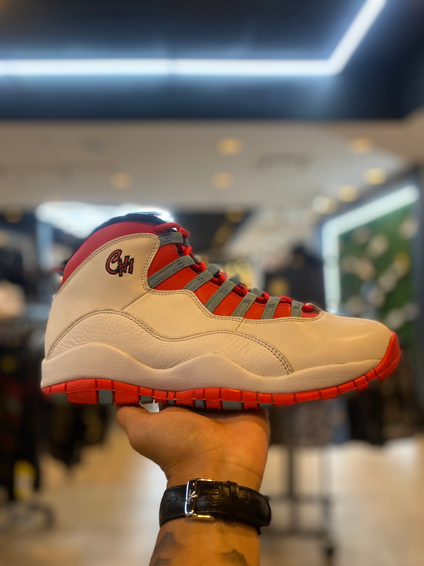 Jordan 10 Retro Chicago Flag PRE-OWNED