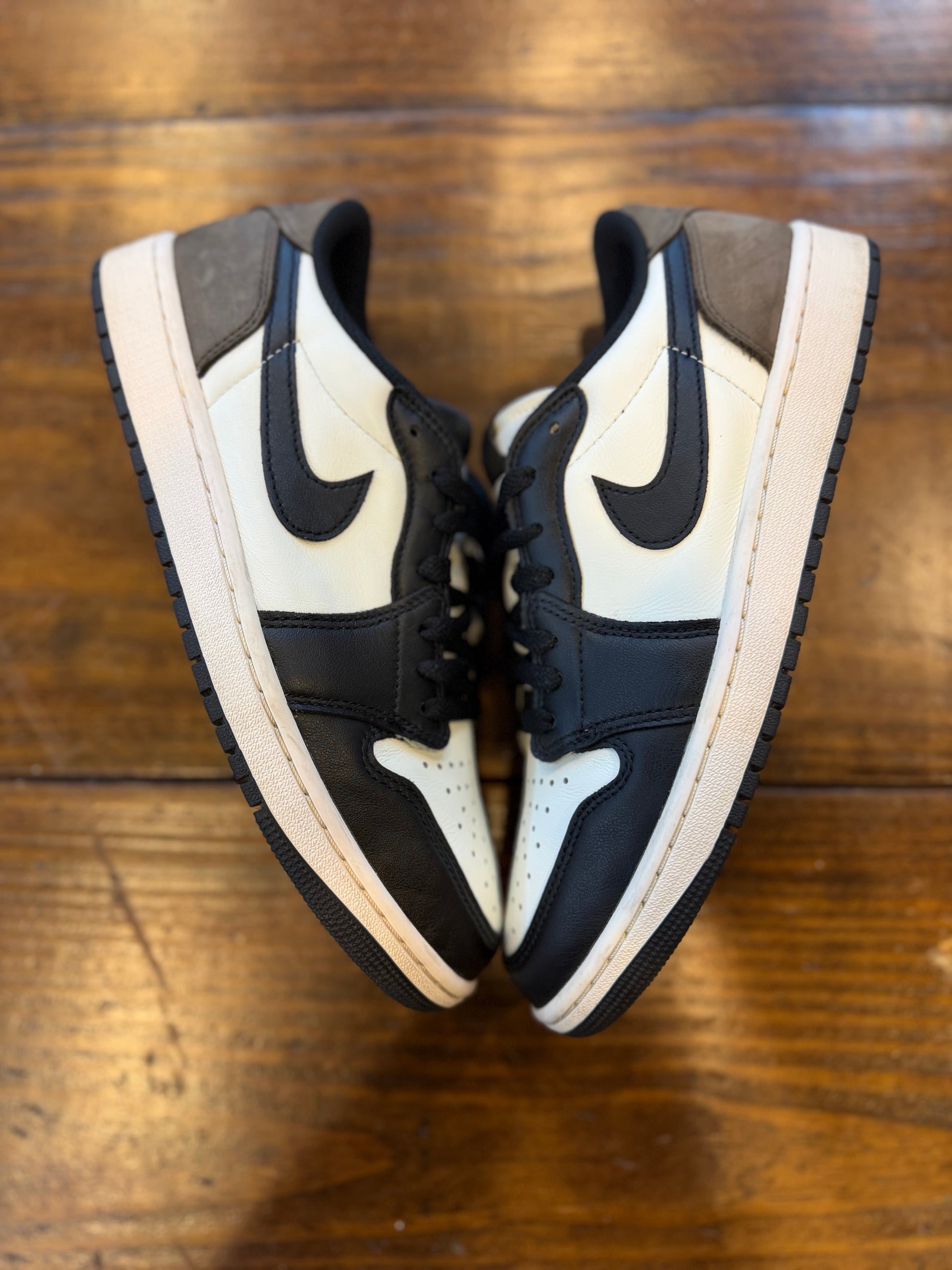 Jordan 1 Retro Low OG Mocha PRE-OWNED