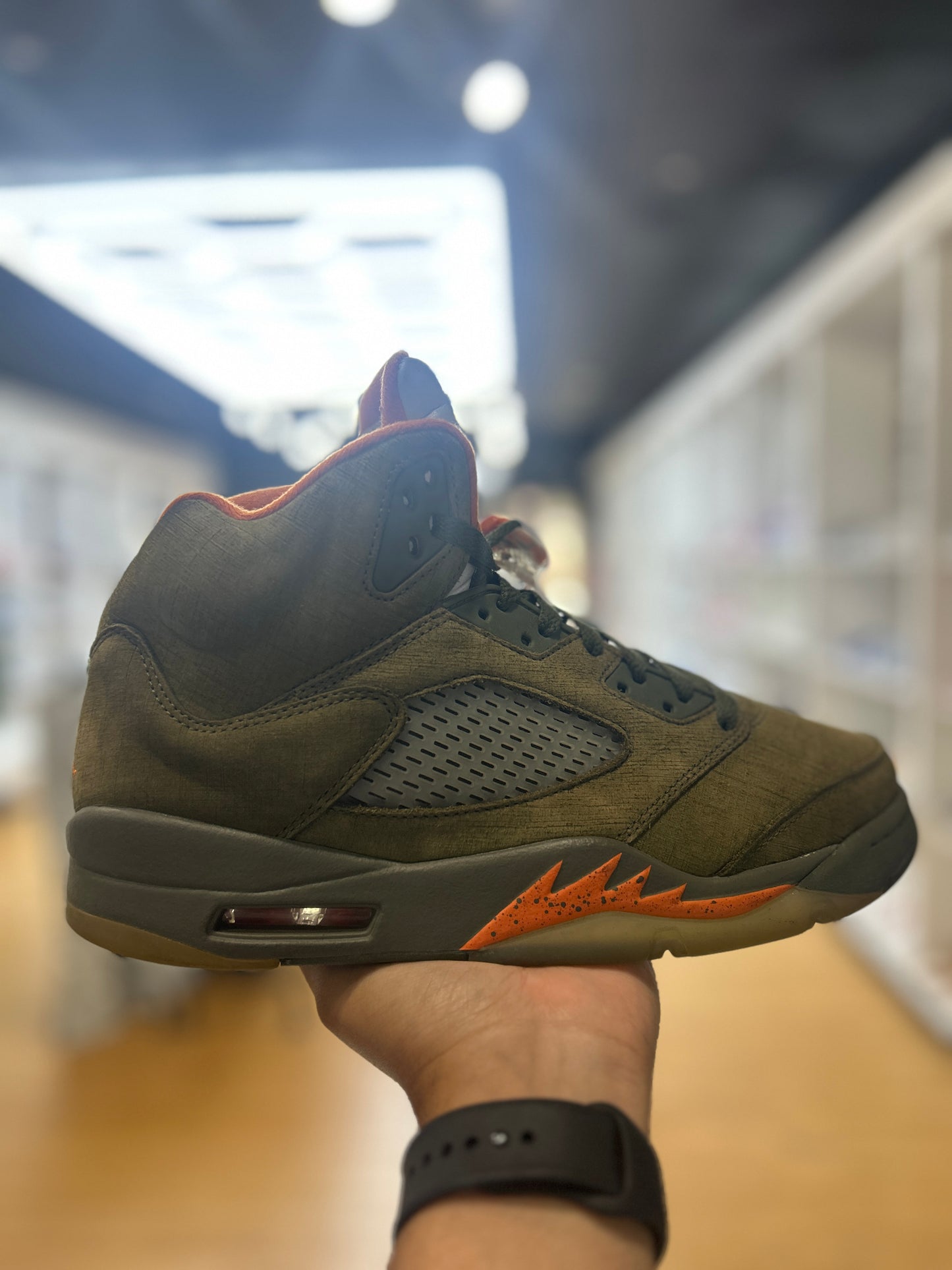 Jordan 5 Retro Olive (2024) PRE-OWNED