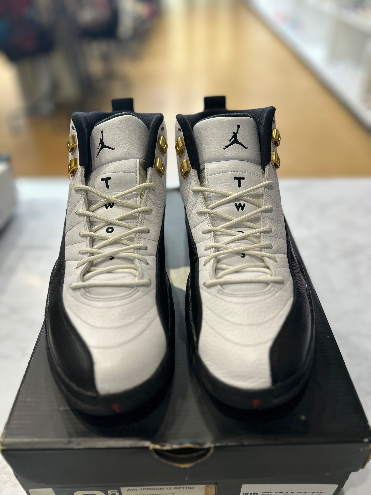 Jordan 12 Retro Taxi (2013) PRE-OWNED