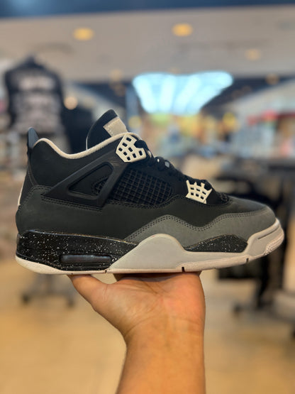 Jordan 4 Retro Fear (2024) PRE-OWNED