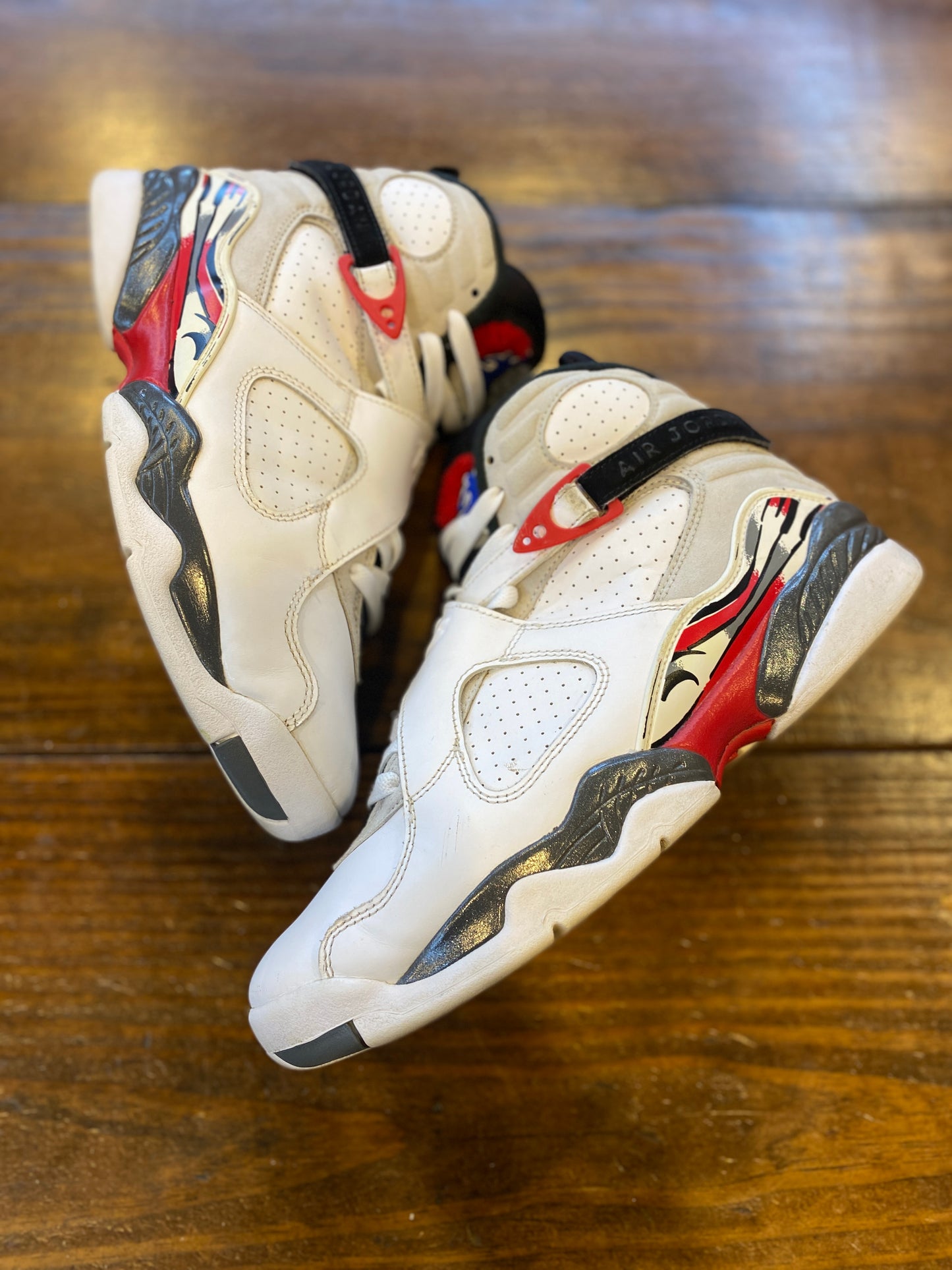 Jordan 8 Retro White True Red (2025) - PRE-OWNED