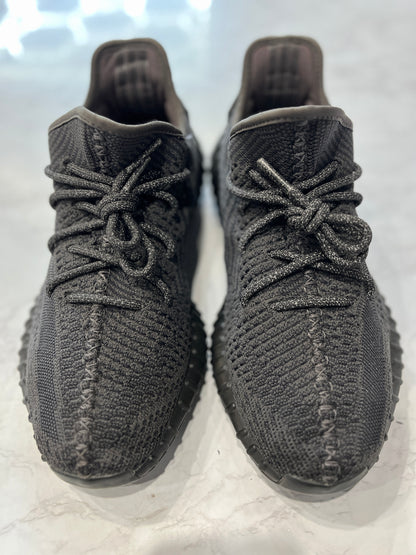 adidas Yeezy Boost 350 V2 PRE-OWNEDBlack (Non-Reflective) PRE-OWNED
