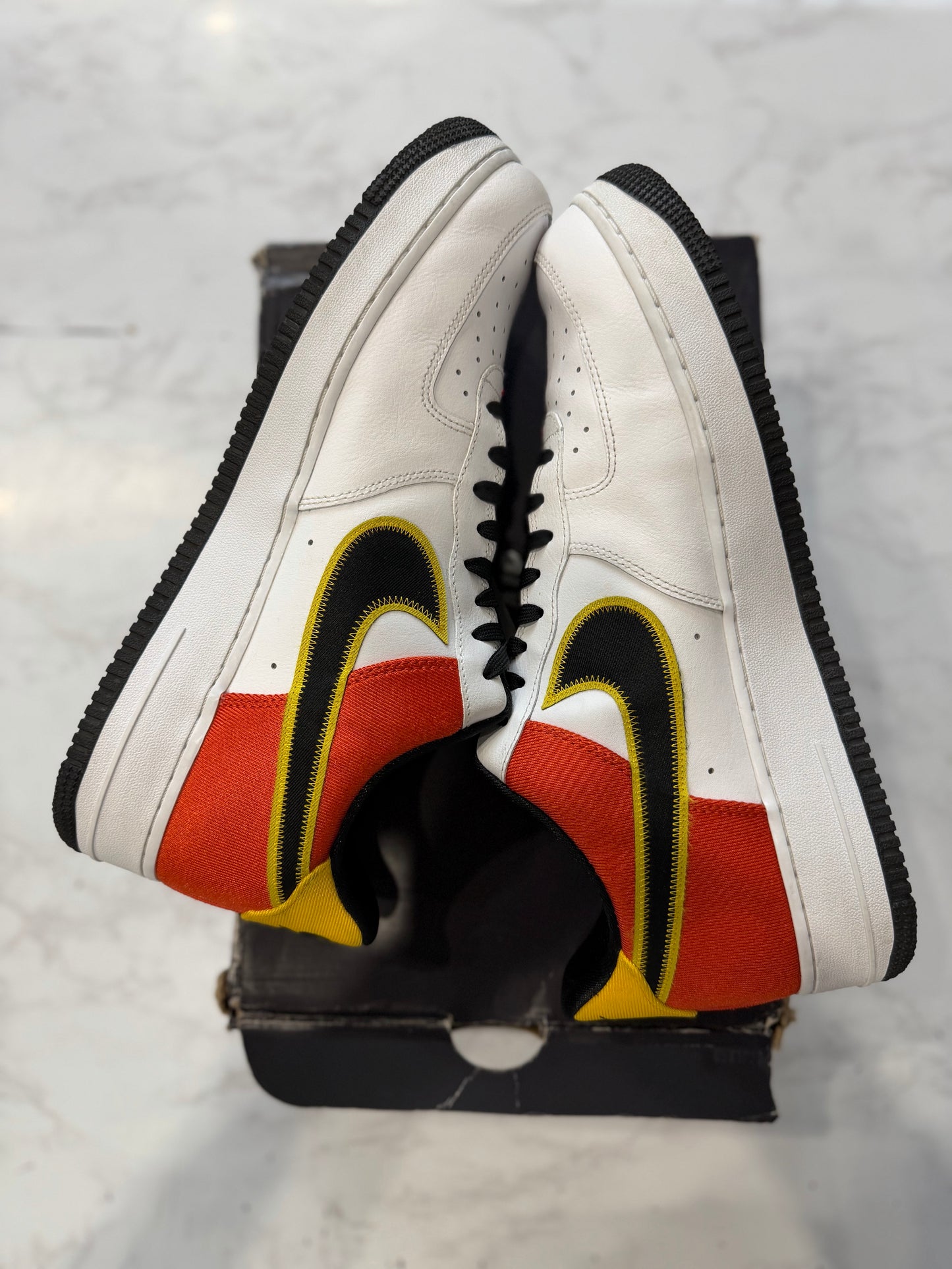 Nike Air Force 1 Low Raygun PRE-OWNED