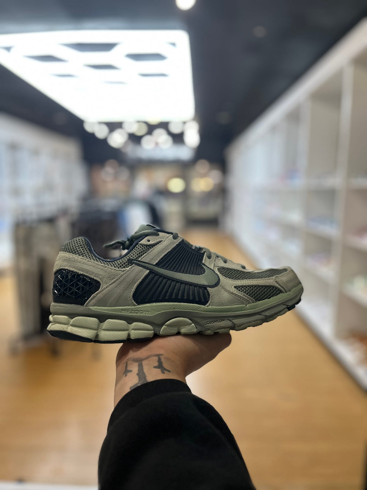 Nike Zoom Vomero 5 Seafoam PRE-OWNED