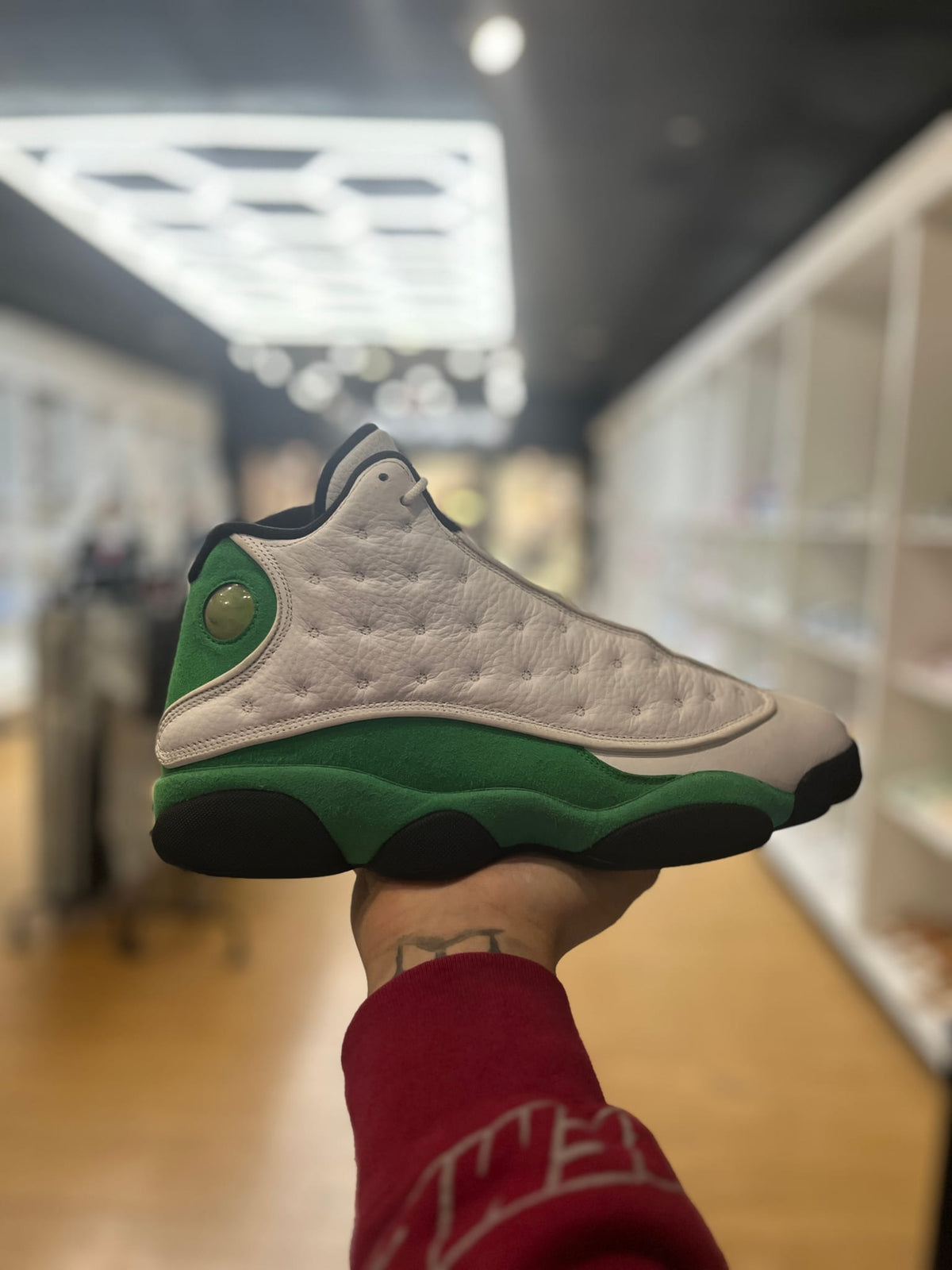 Jordan 13 Retro White Lucky Green PRE-OWNED