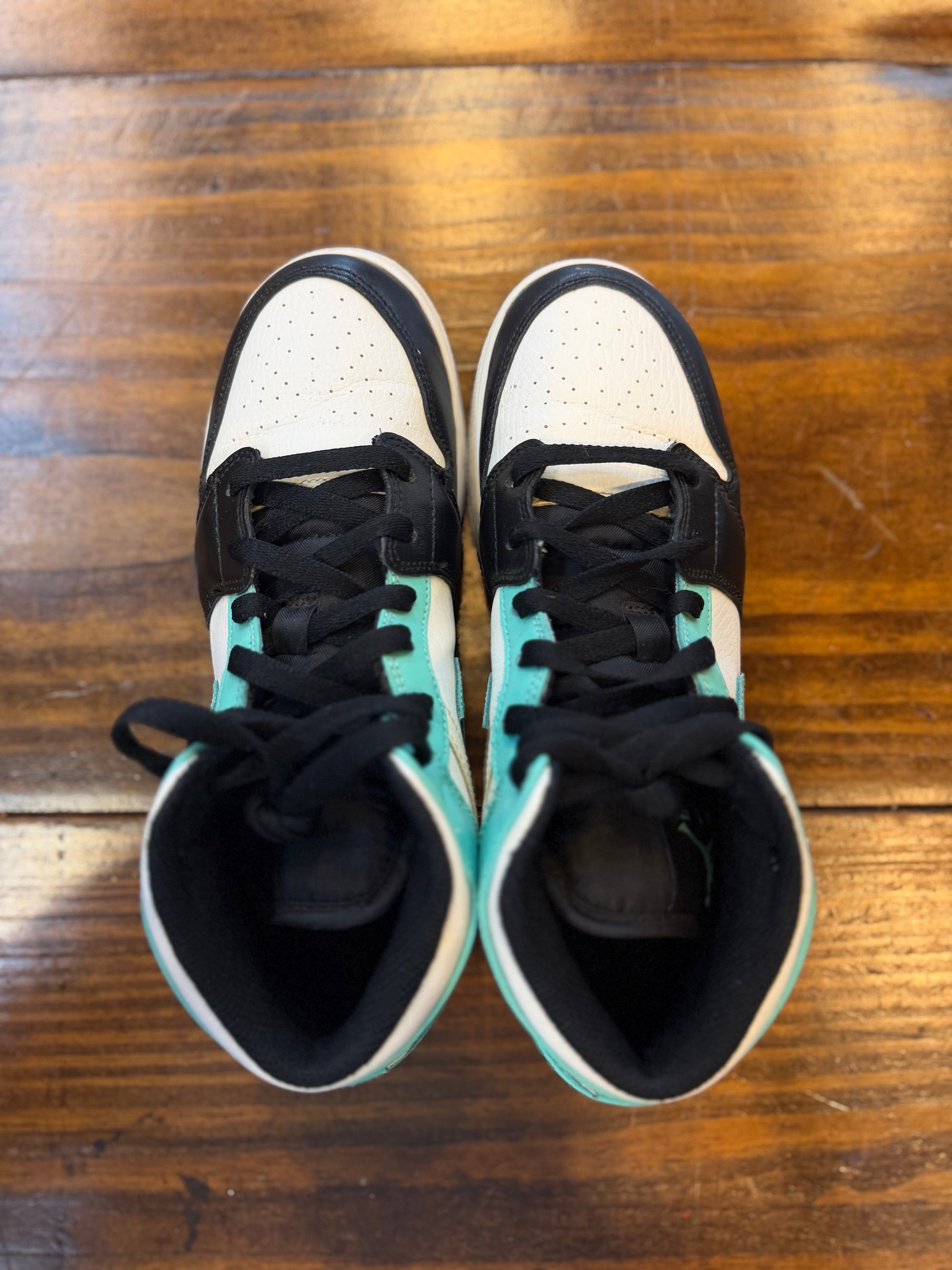 Jordan 1 Mid Tropical Twist Igloo (GS) PRE-OWNED