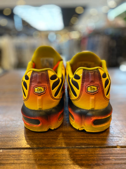 Nike Air Max Plus Fade Chrome Yellow Bright Crimson (GS) PRE-OWNED