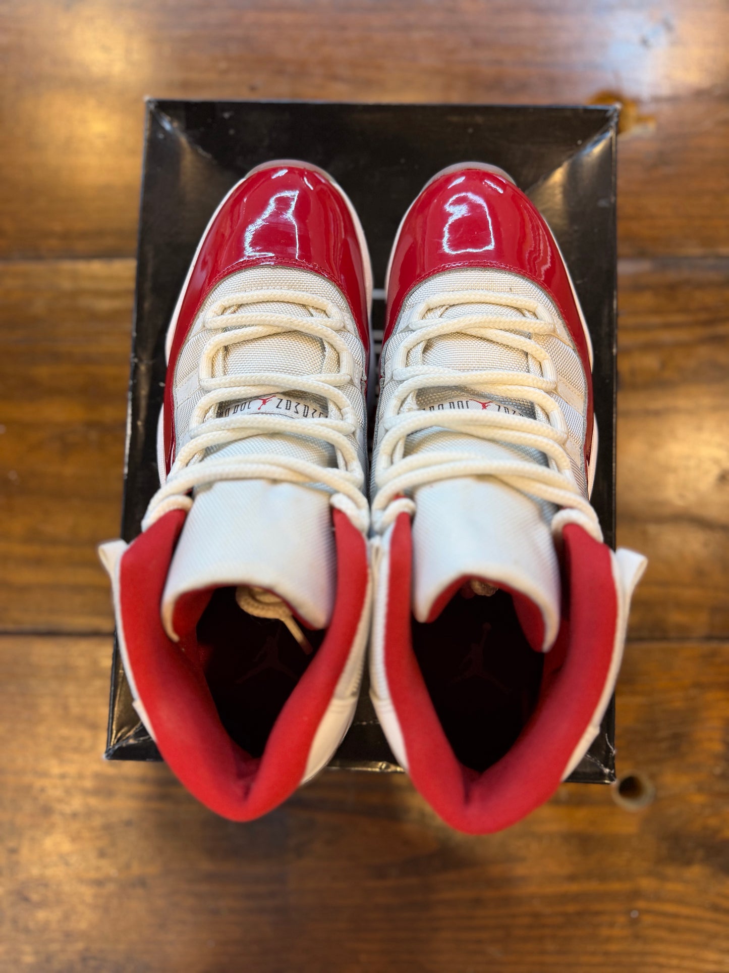 Jordan 11 Retro Cherry (2022) PRE-OWNED