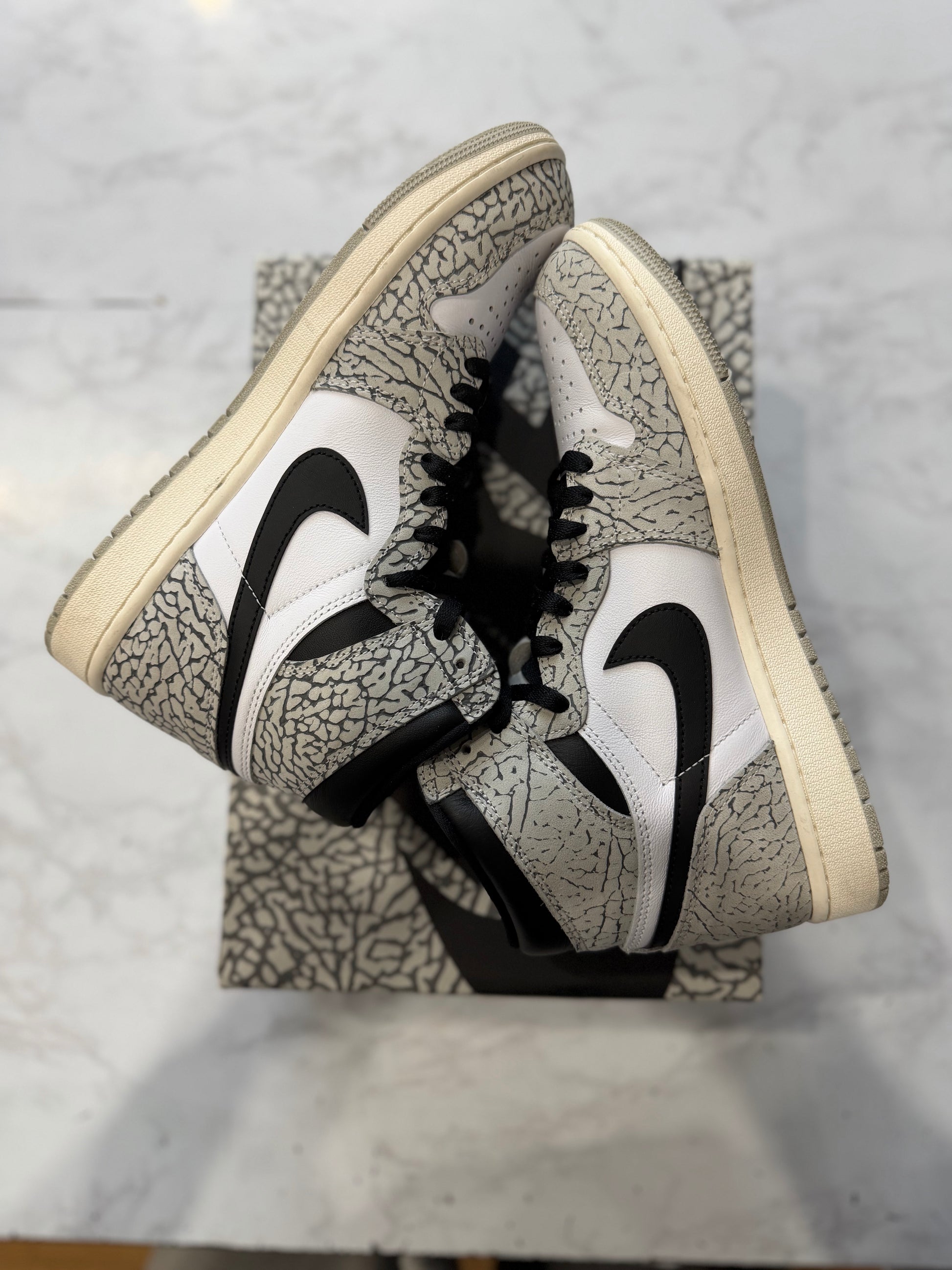 Jordan 1 Retro High OG White Cement PRE-OWNED