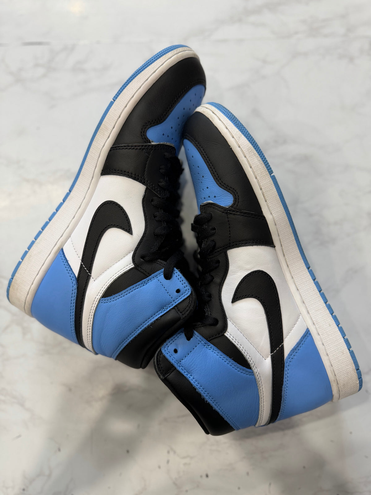 Jordan 1 Retro High OG UNC Toe PRE-OWNED