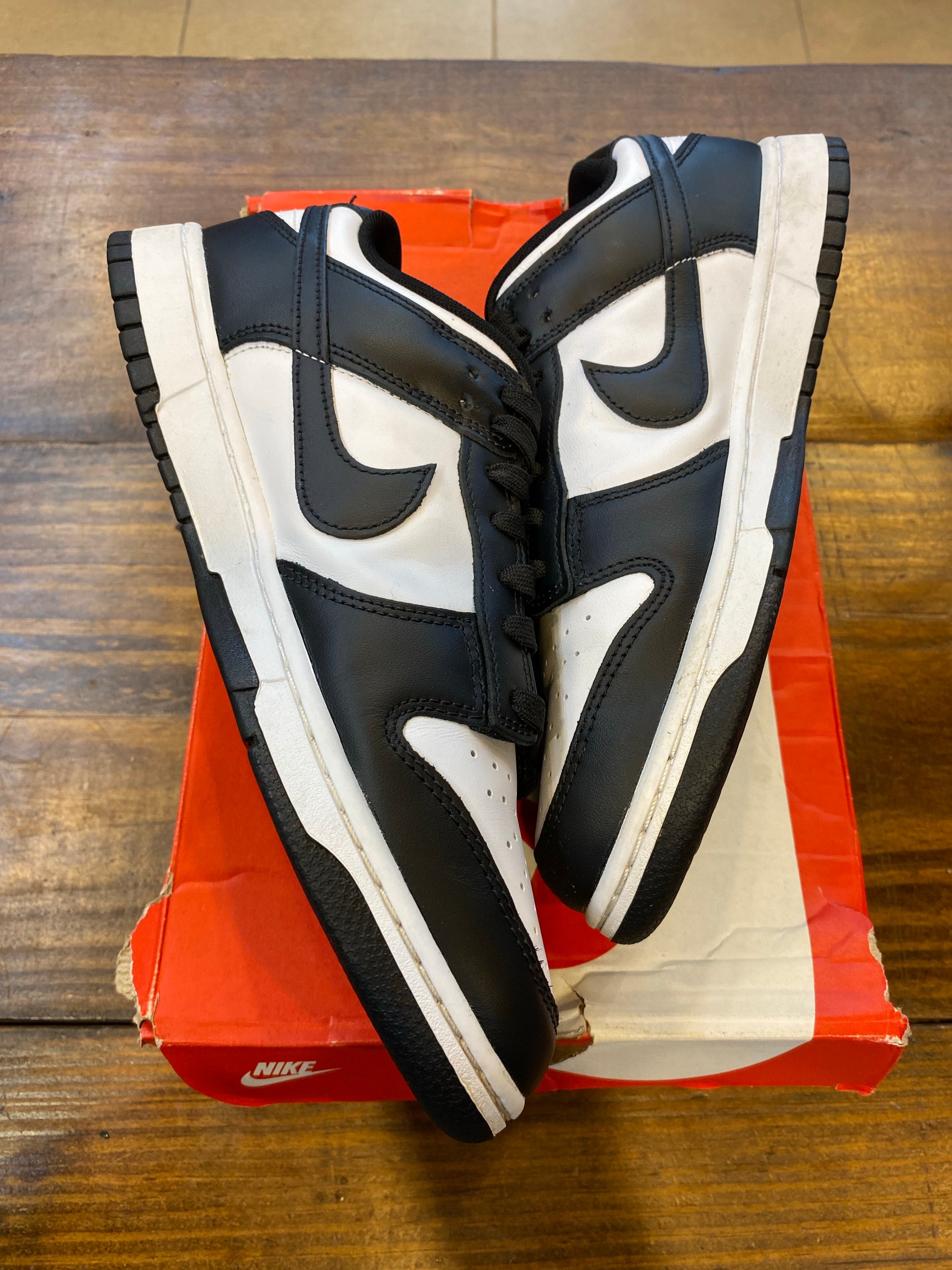 Nike Dunk Low Retro White Black Panda PRE-OWNED