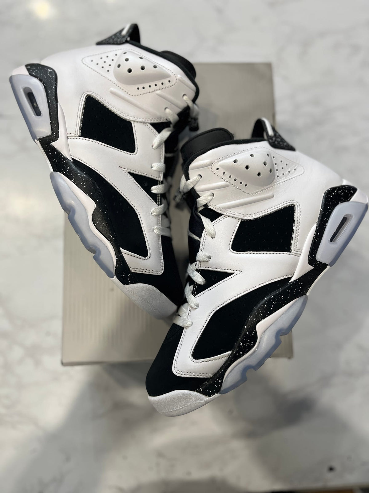 Jordan 6 Retro Oreo (2026) PRE-OWNED