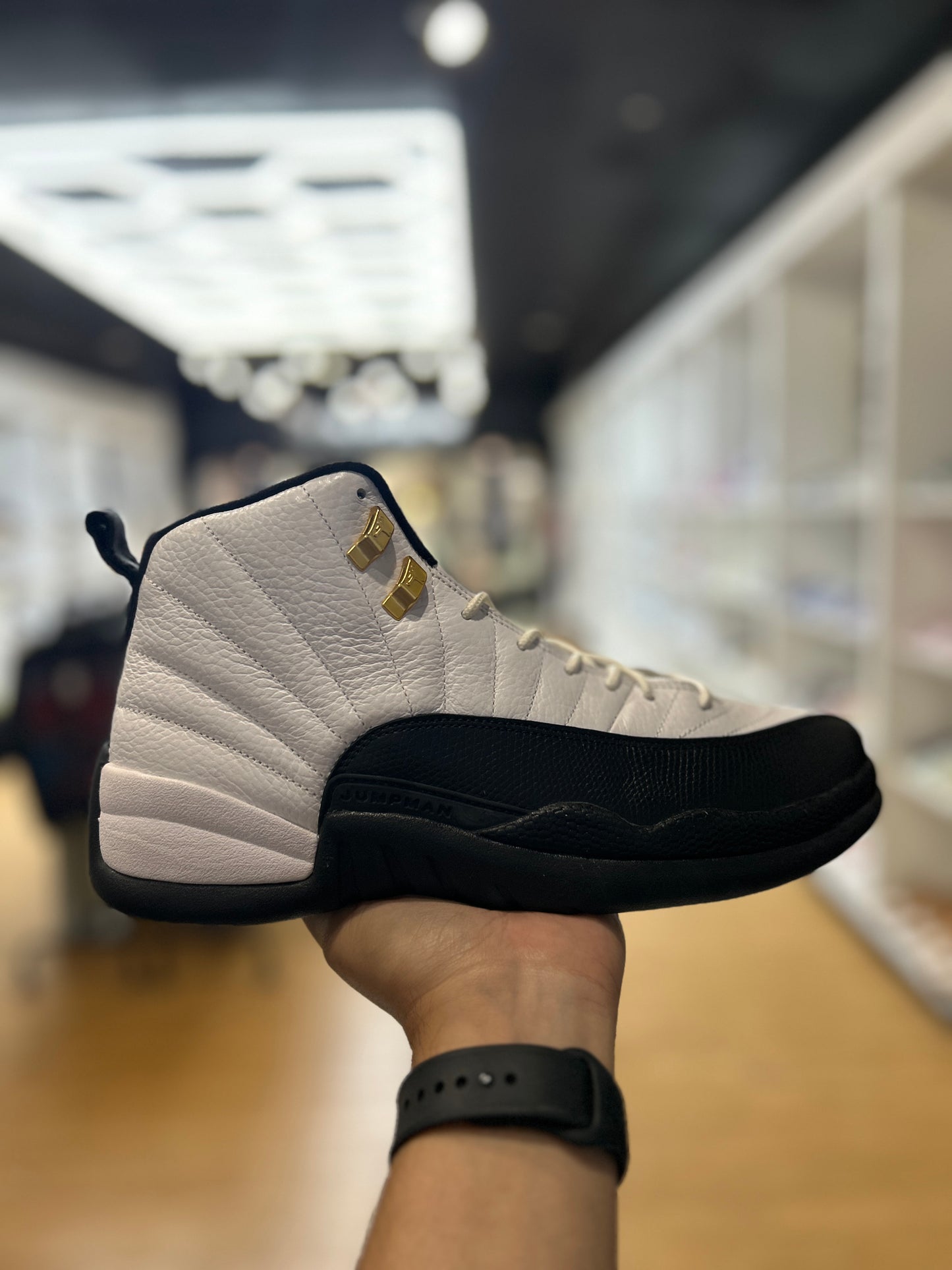 Jordan 12 Retro Taxi (2013) PRE-OWNED