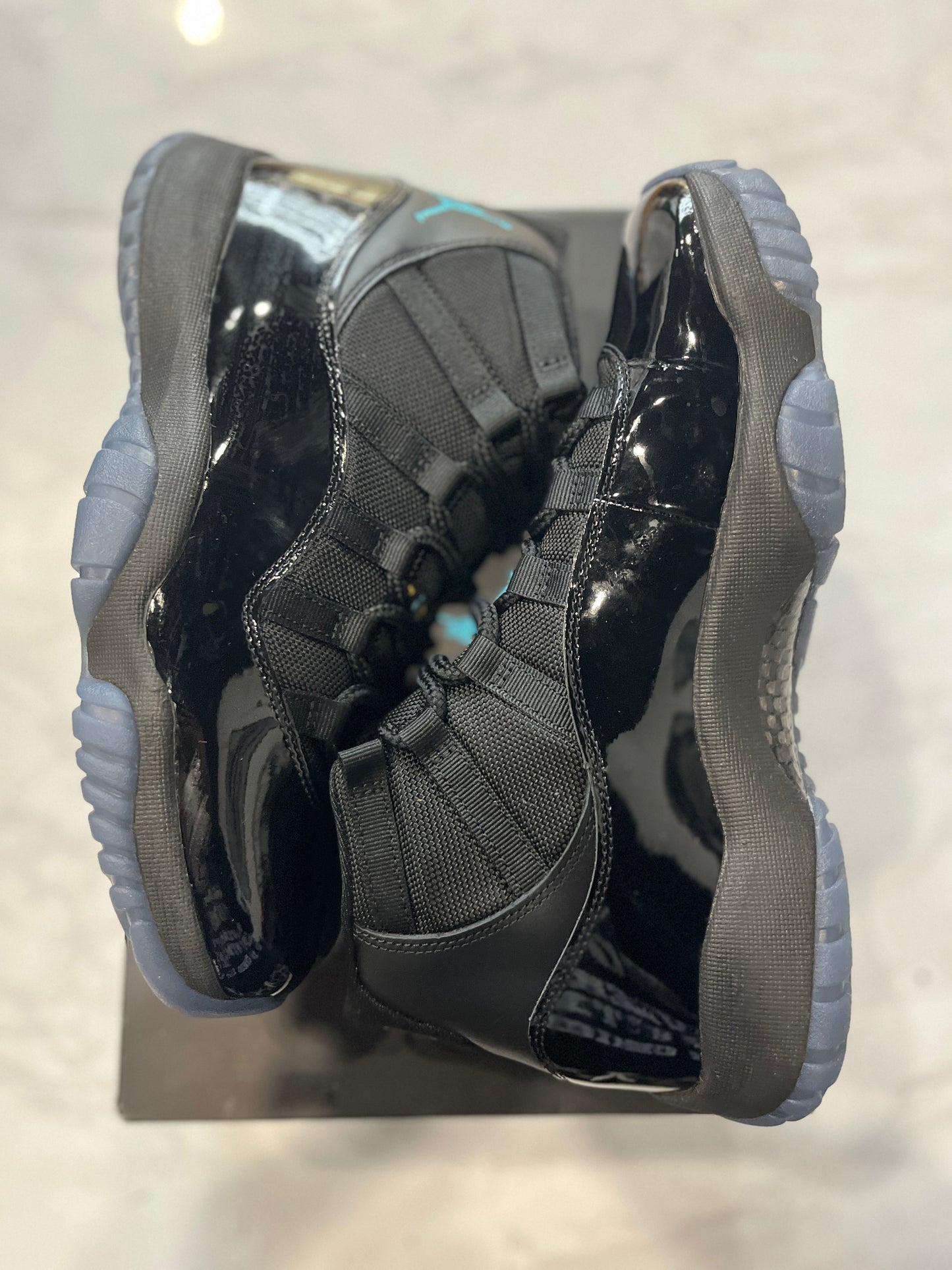 Jordan 11 Retro Gamma Blue (2025) PRE-OWNED