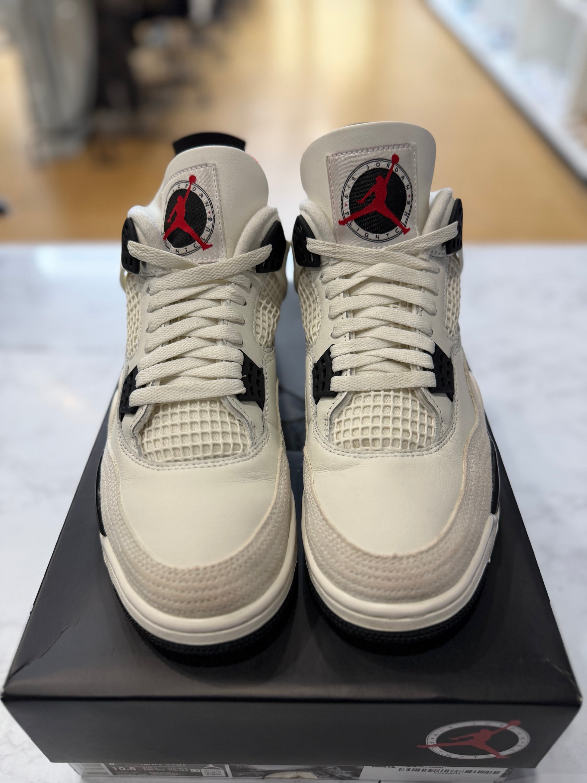 Jordan 4 Retro OG Flight Club PRE-OWNED