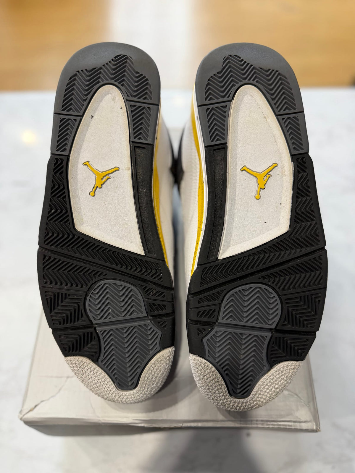 Jordan 4 Retro Rare Air Tour Yellow PRE-OWNED