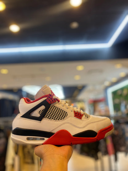 Jordan 4 Retro Fire Red (2020) PRE-OWNED