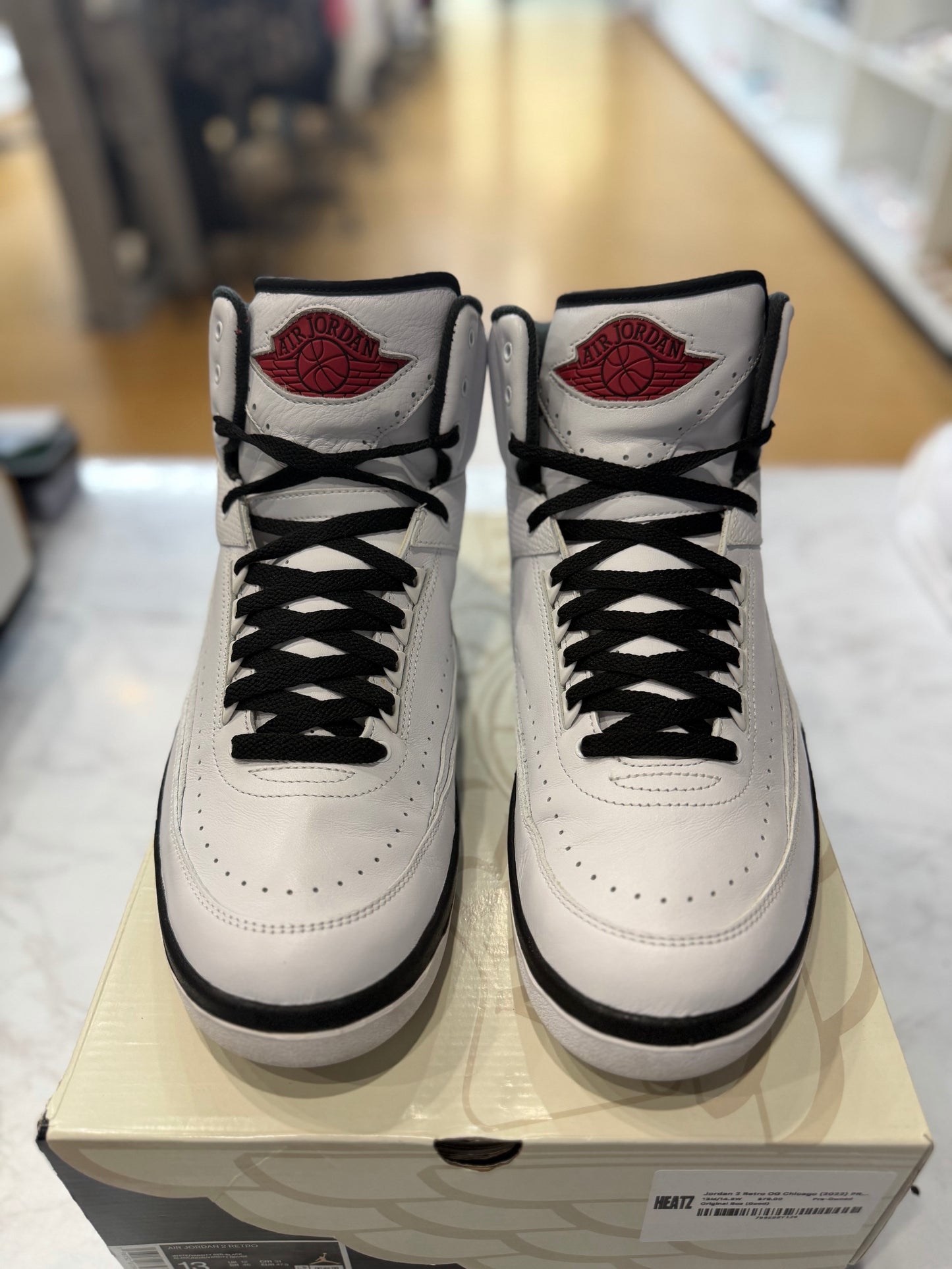 Jordan 2 Retro OG Chicago (2022) PRE-OWNED