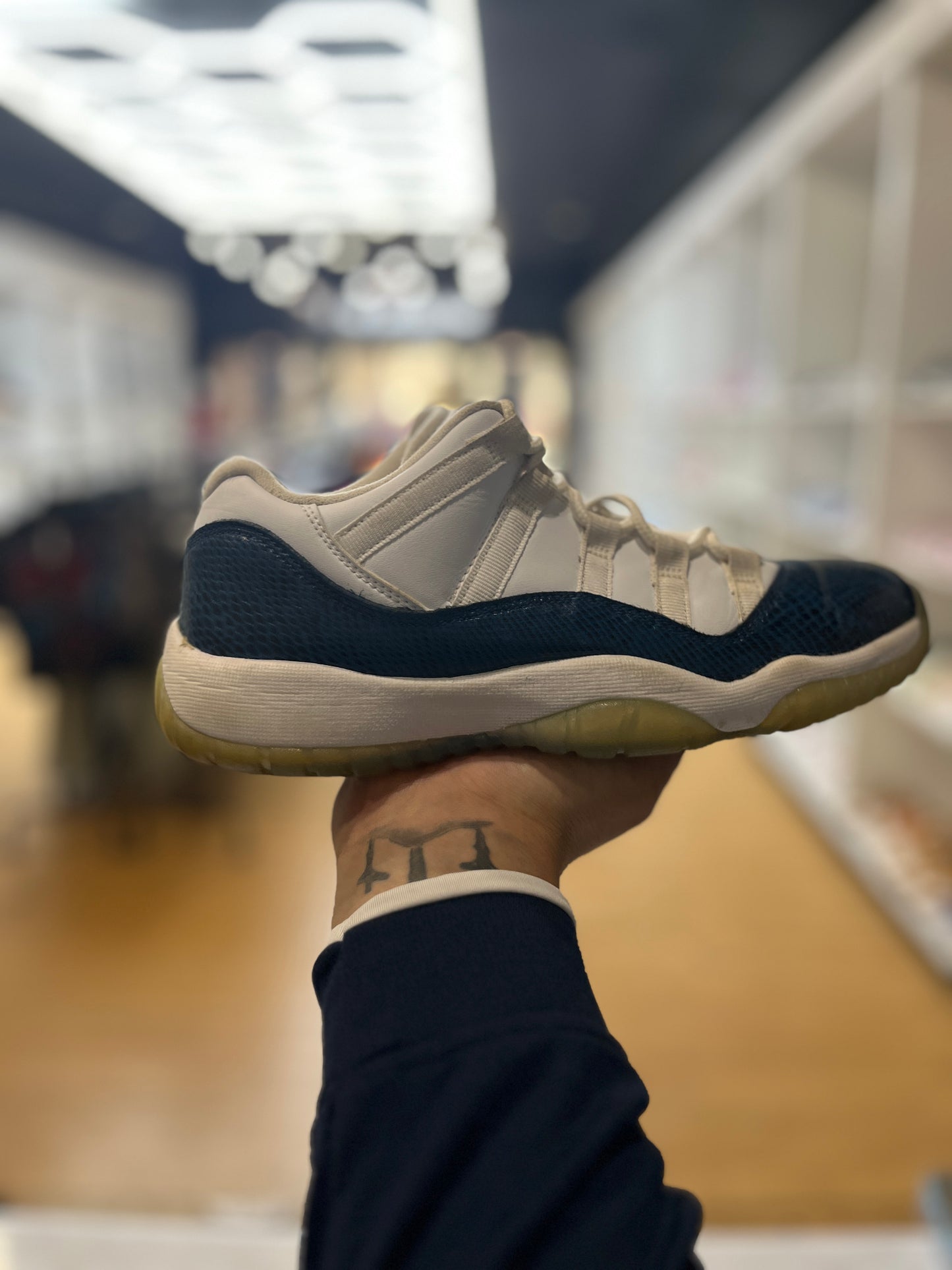 Jordan 11 Retro Low Snake Navy (2019) (GS) PRE-OWNED