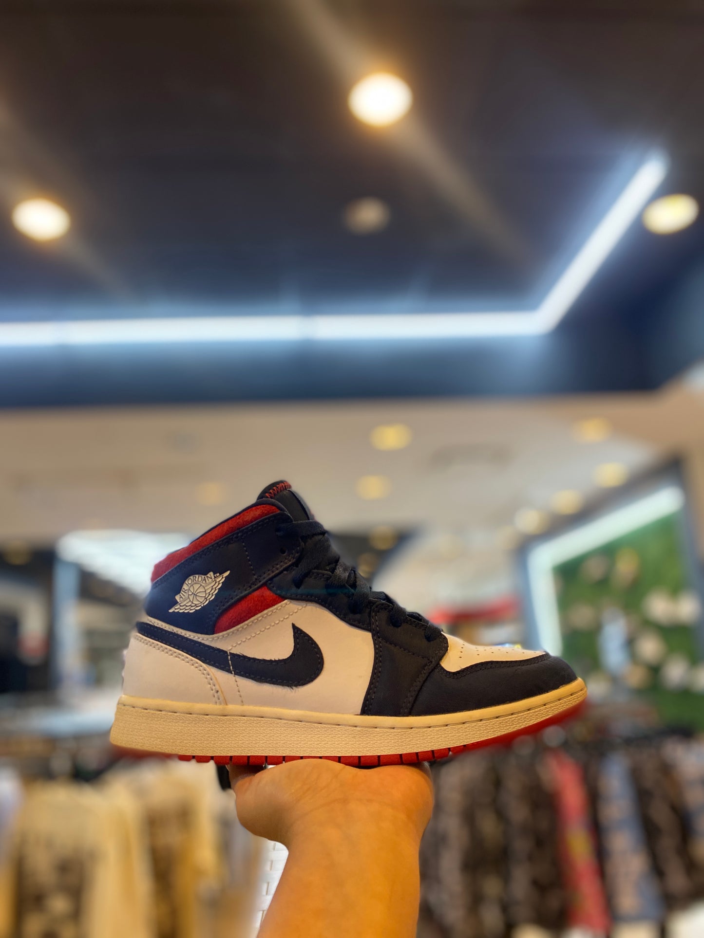 Jordan 1 Mid SE USA (GS) PRE-OWNED