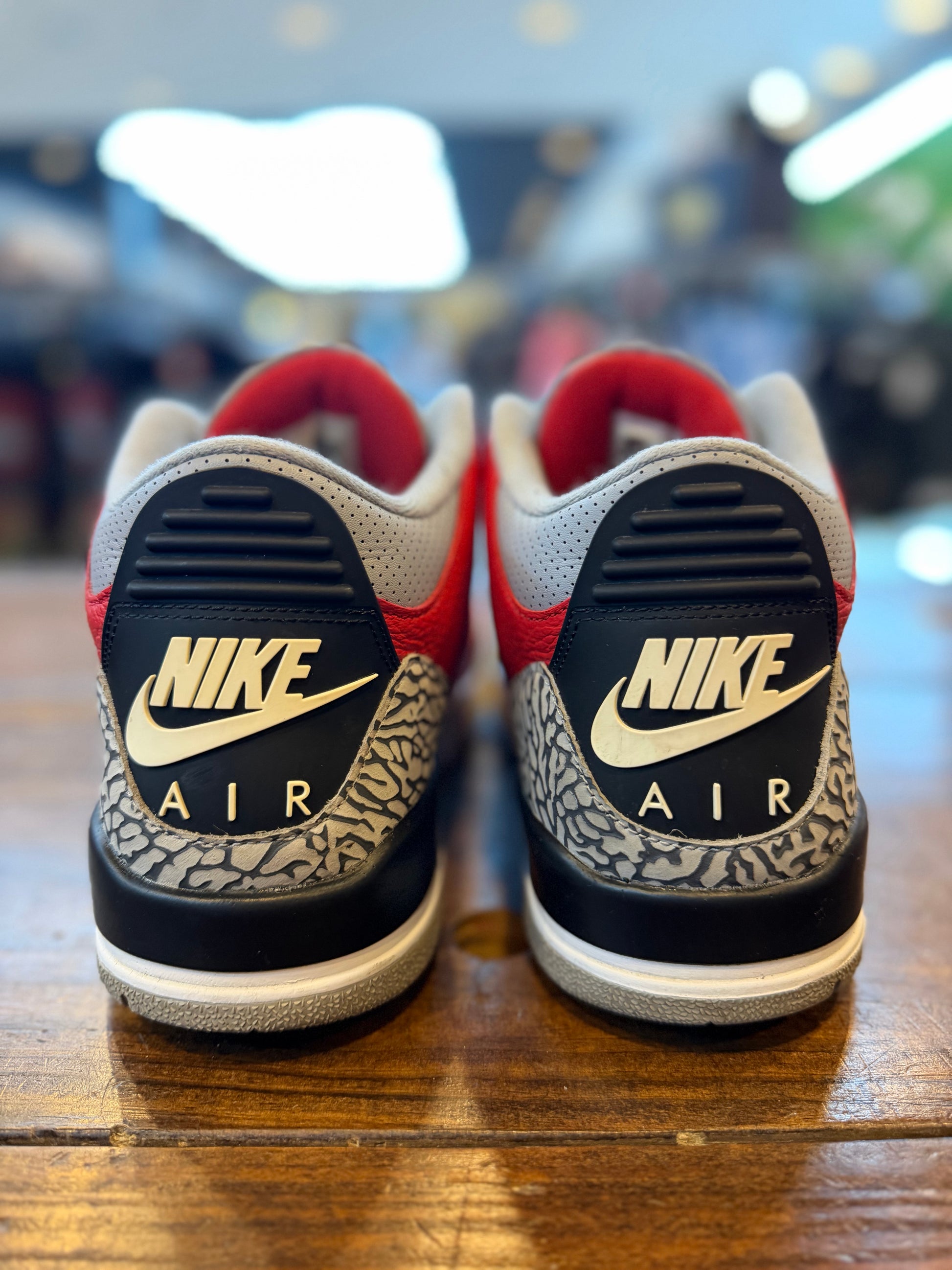 Jordan 3 Retro SE Unite PRE-OWNED