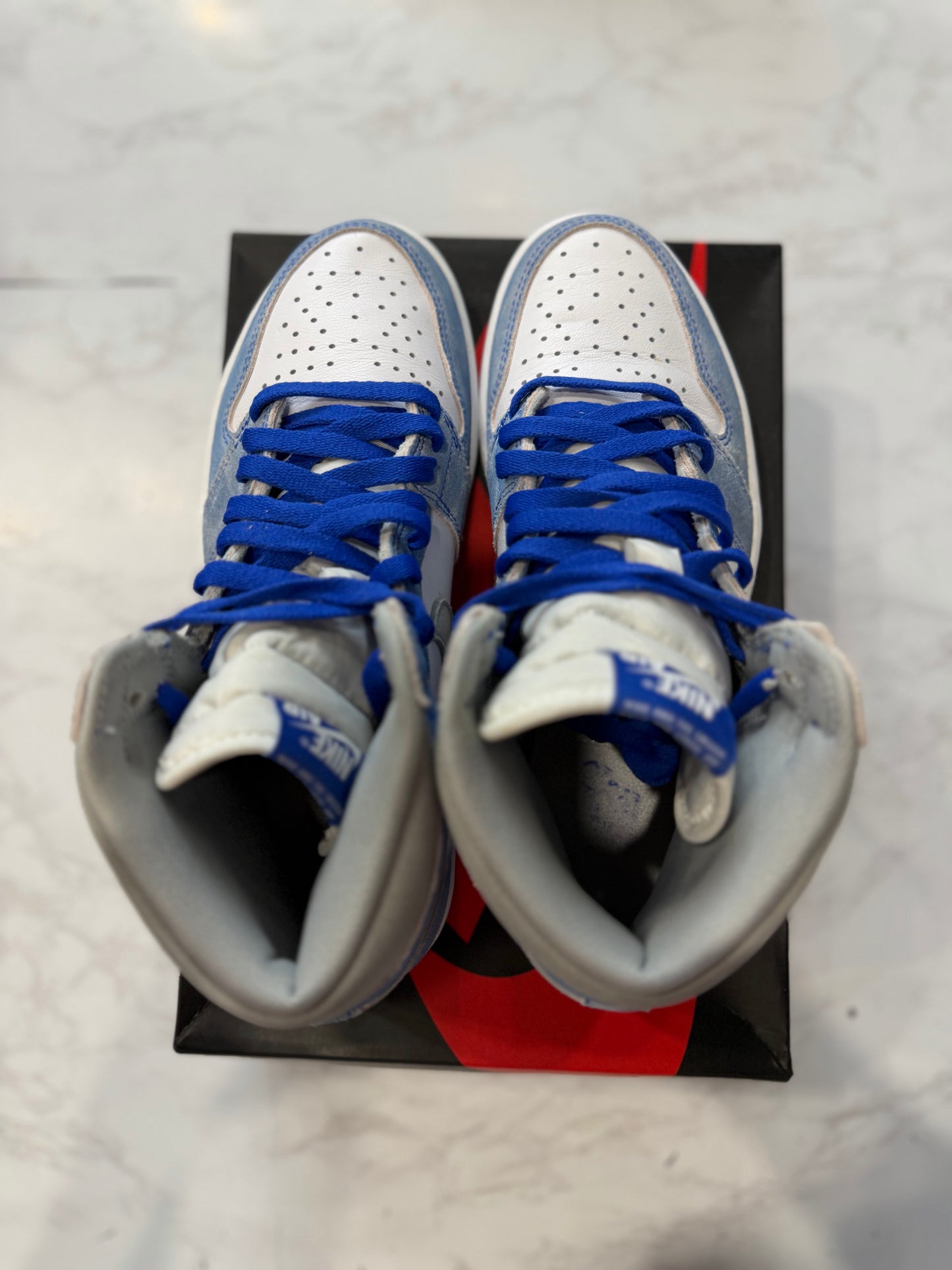 Jordan 1 Retro High Hyper Royal Smoke Grey PRE-OWNED