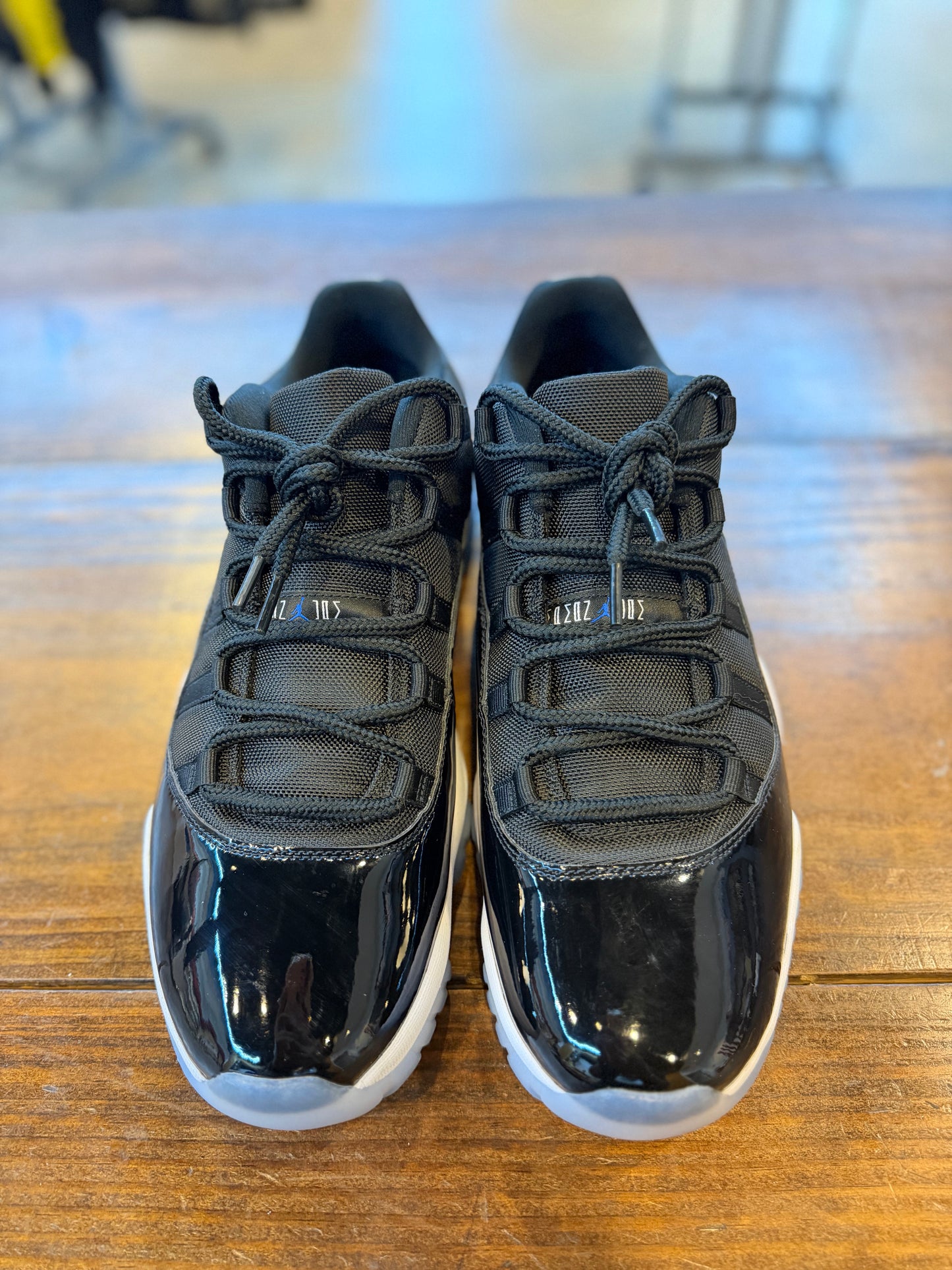 Jordan 11 Retro Low Space Jam PRE-OWNED