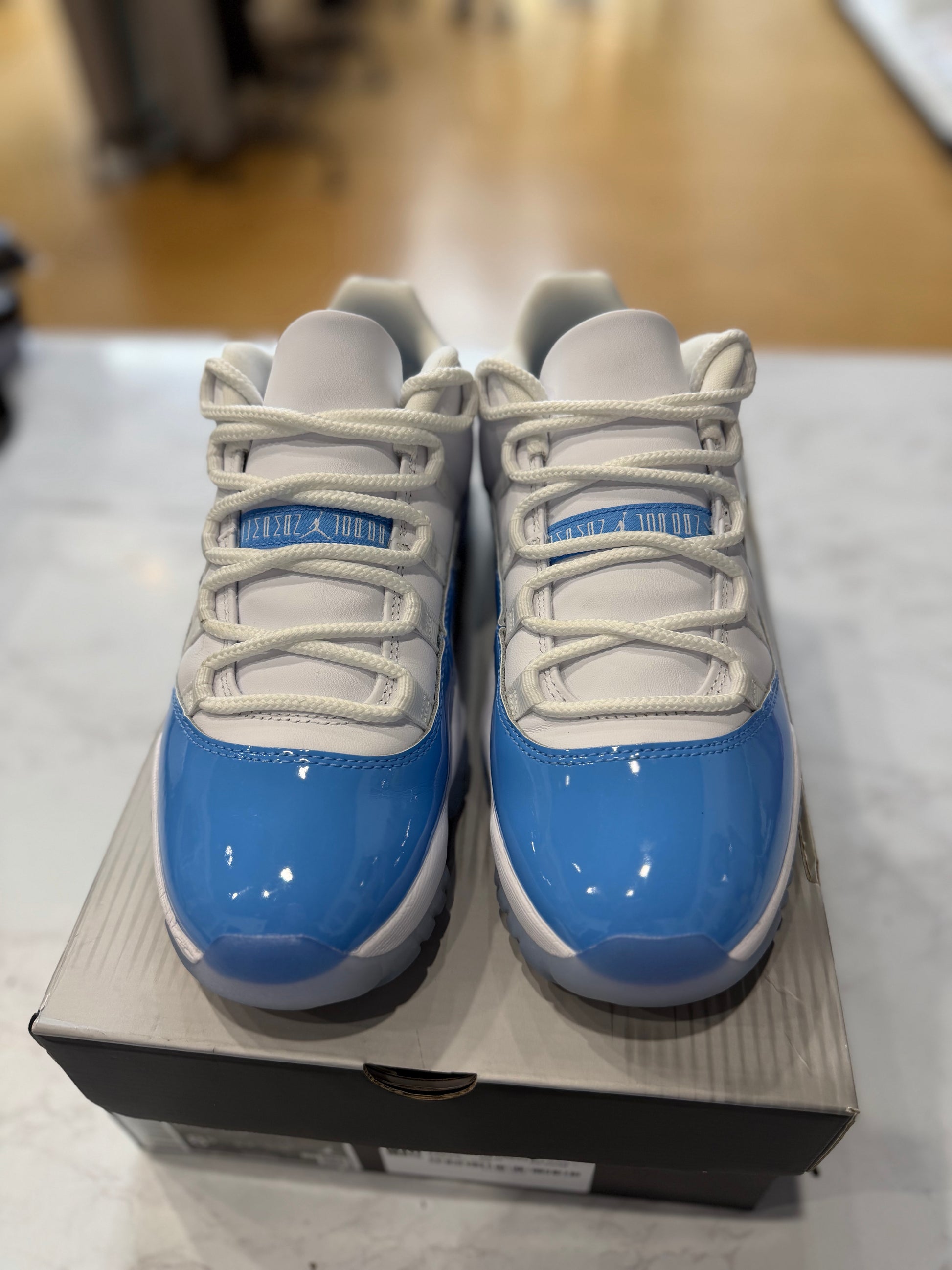 Jordan 11 Retro Low University Blue (2026) PRE-OWNED