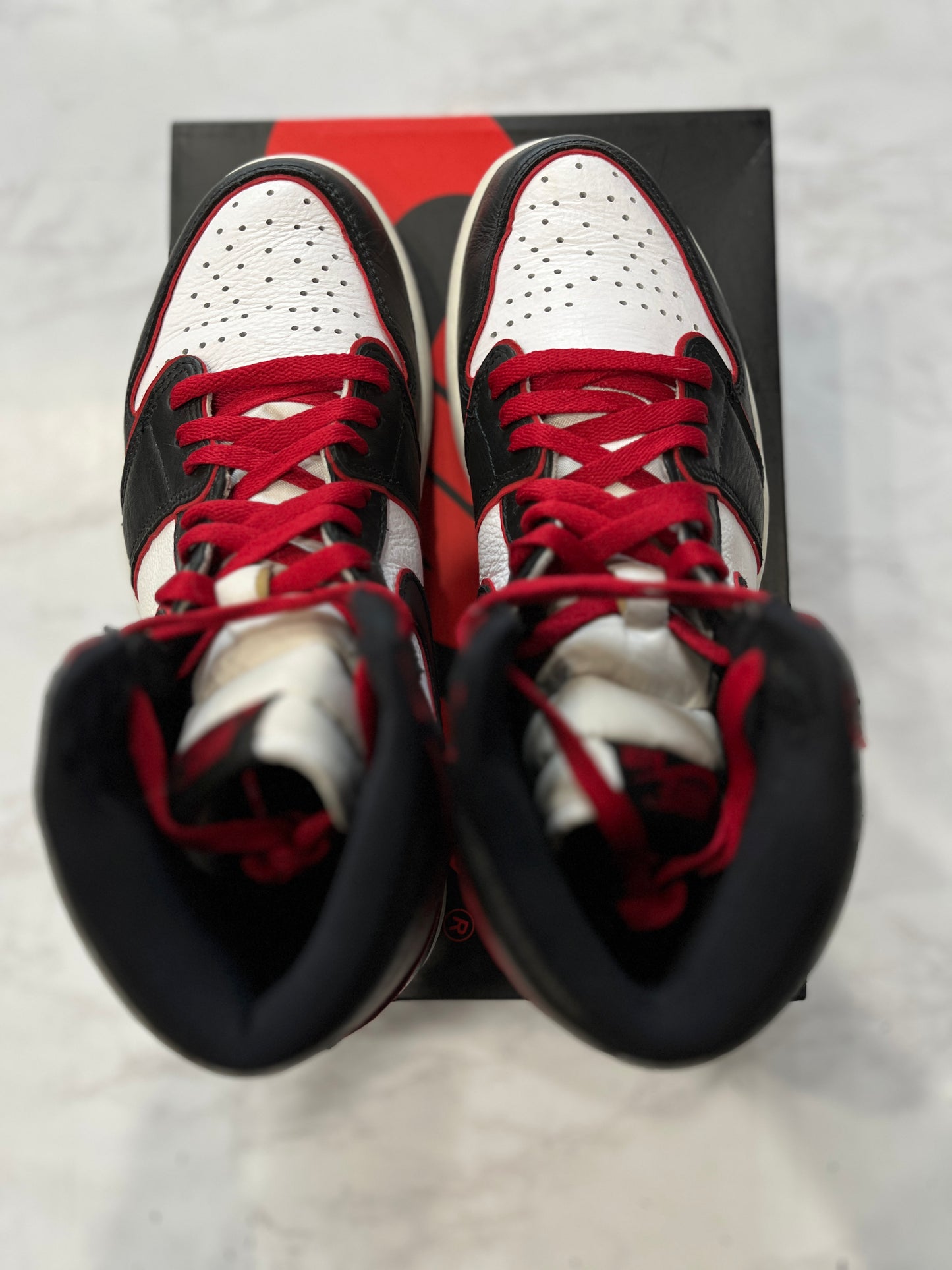 Jordan 1 Retro High Bloodline PRE-OWNED