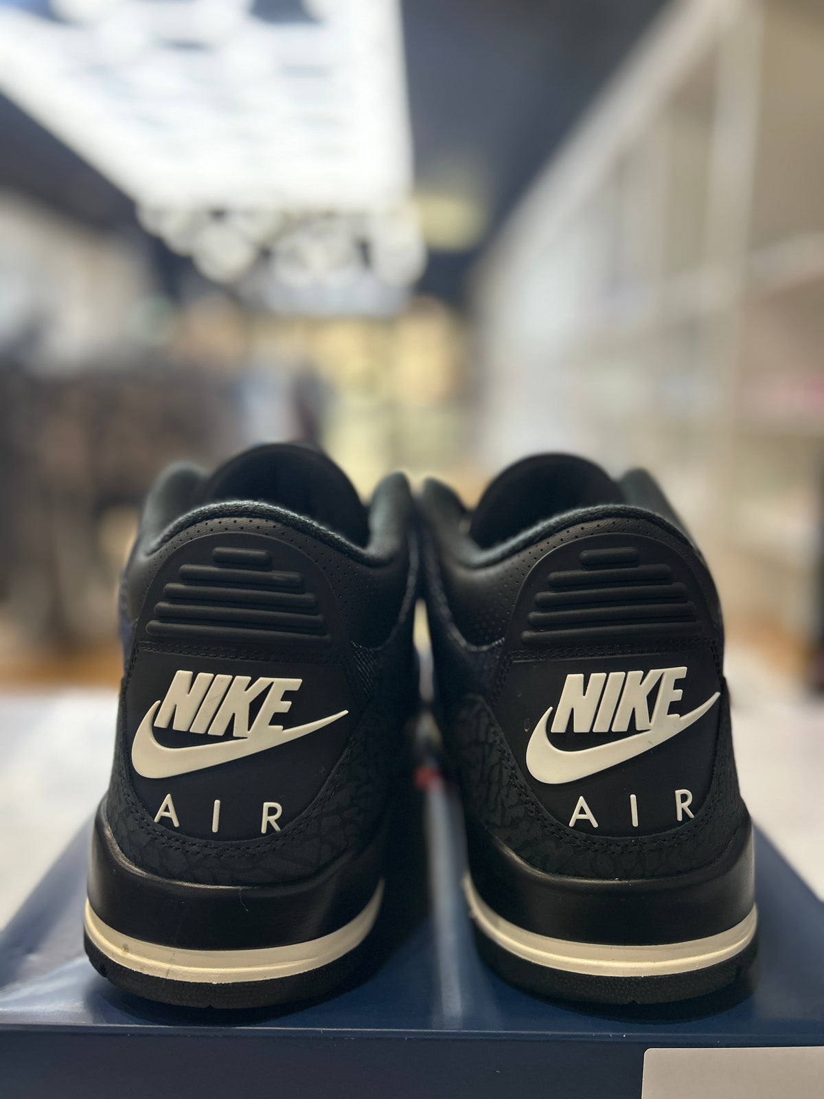 Jordan 3 Retro Levi’s Indigo PRE-OWNED