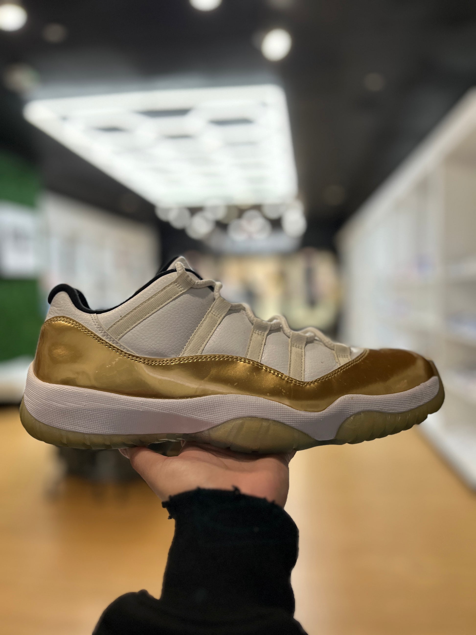 Jordan 11 Retro Low Closing Ceremony PRE-OWNED
