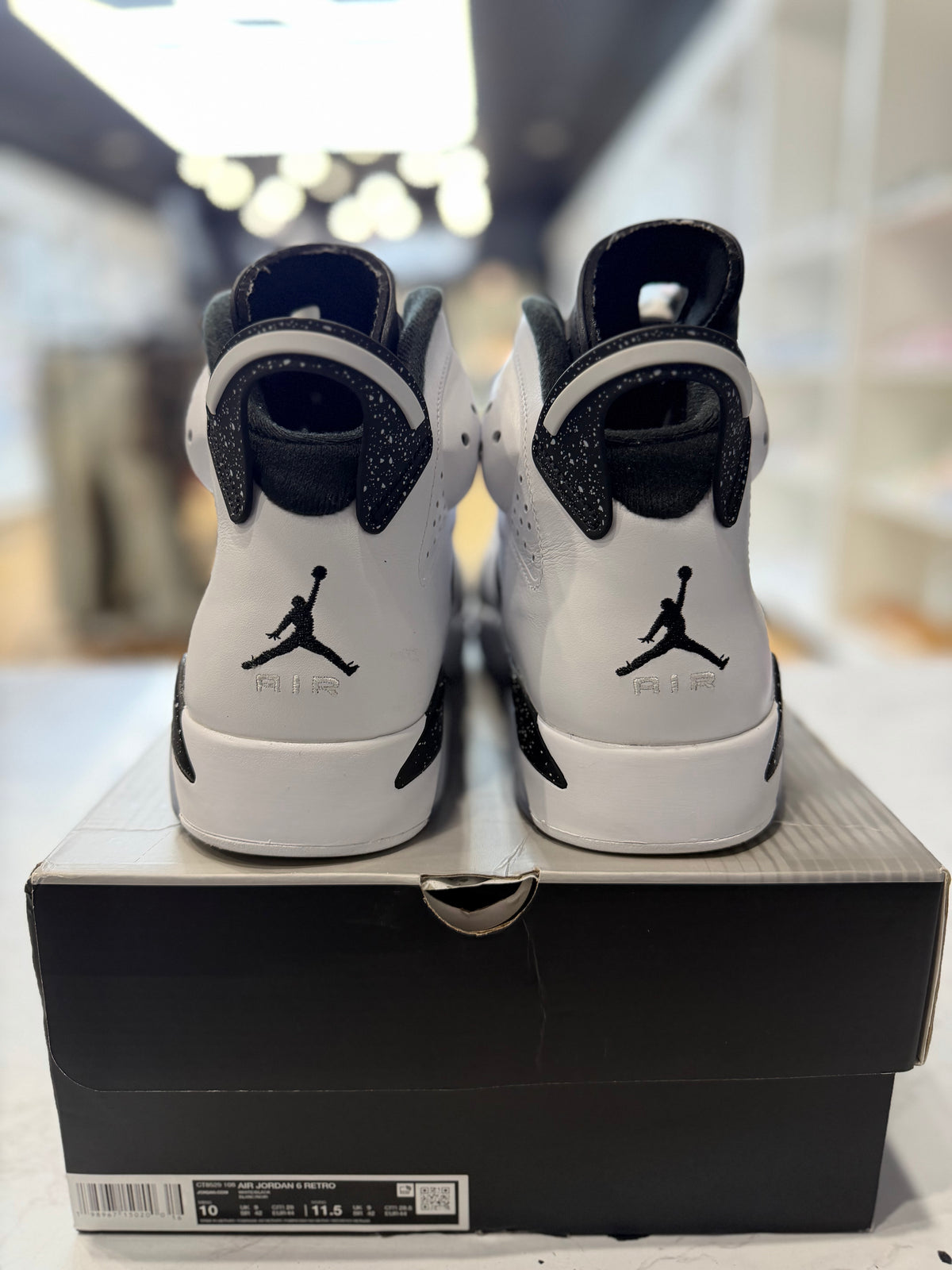 Jordan 6 Retro Oreo (2026) PRE-OWNED