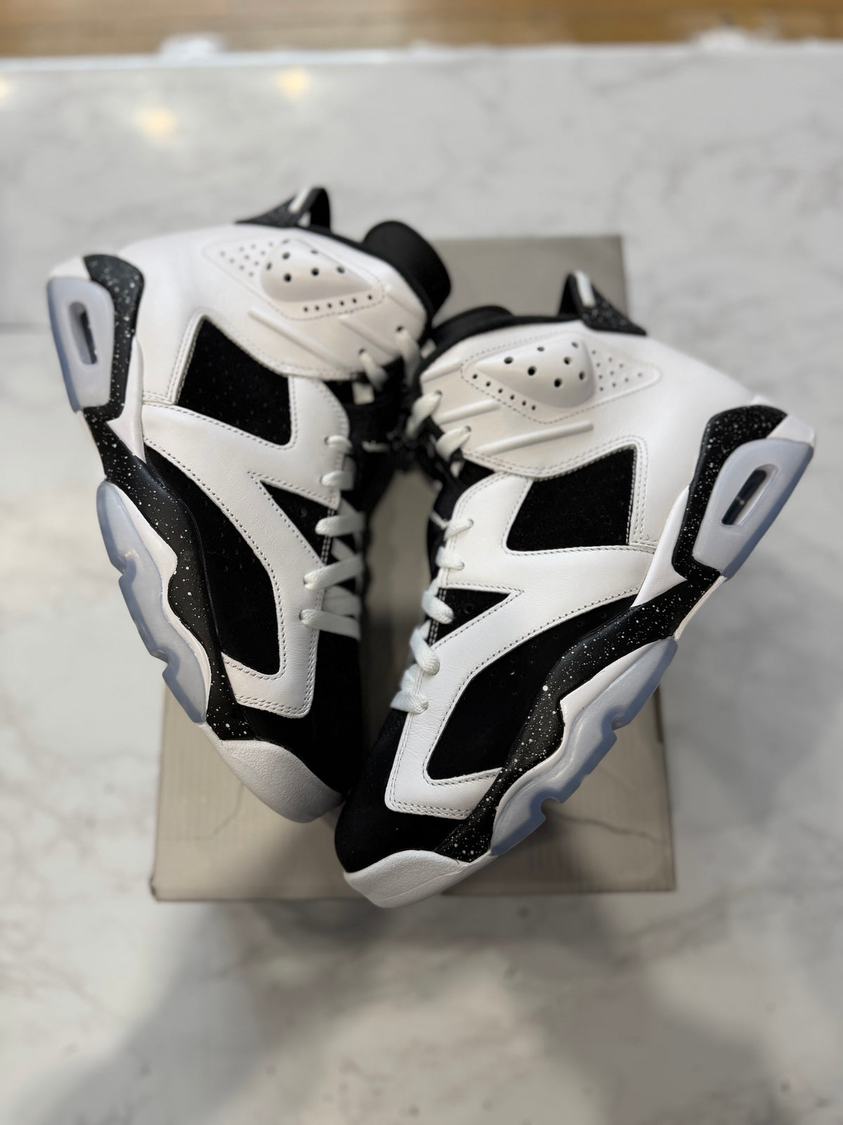 Jordan 6 Retro Oreo (2026) PRE-OWNED