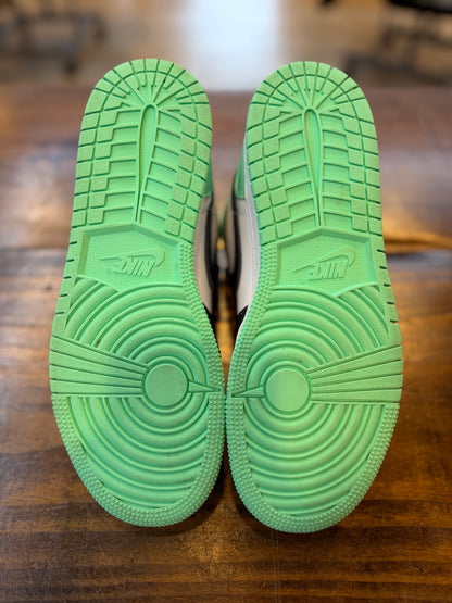Jordan 1 Retro High OG Green Glow (GS) PRE-OWNED